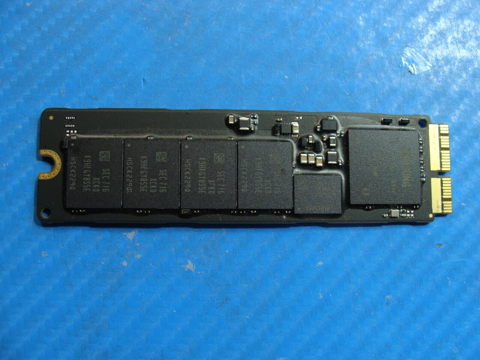 MacBook Air A1466 Samsung 256GB SSD Solid State Drive MZ-JPV256S/0A2 655-1959A