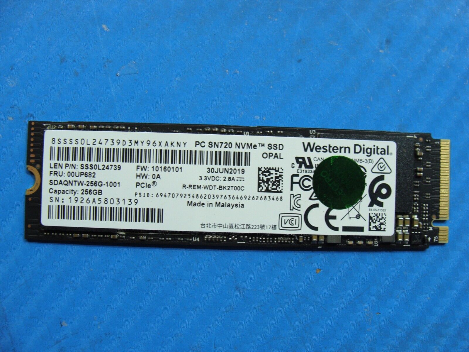 Lenovo T590 WD 256GB NVMe M.2 SSD Solid State Drive 00UP682 SDAQNTW-256G-1001