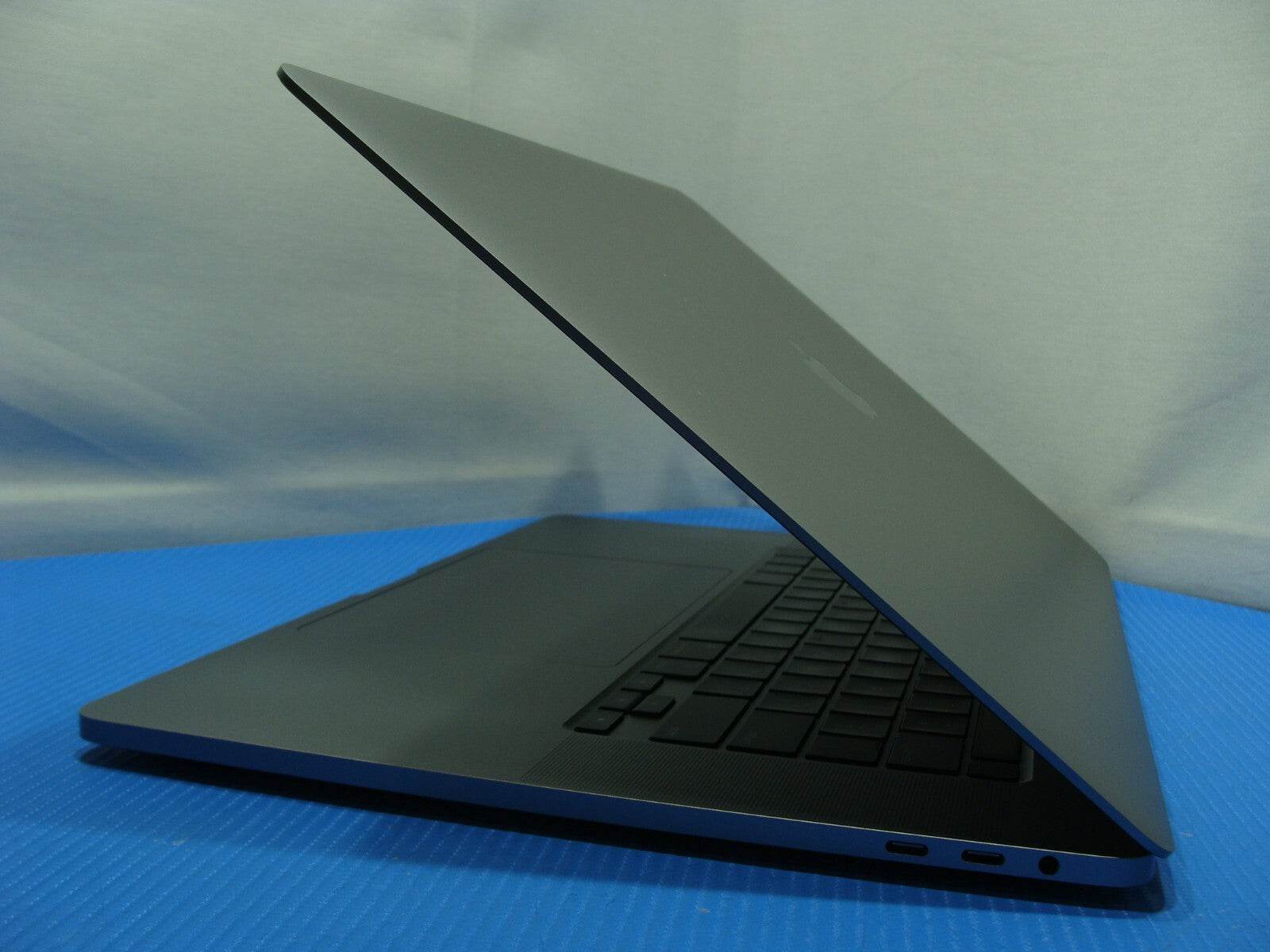 Apple MacBook Pro A2141 2019 i9-9980HK 2.4GHz 32GB 512GB Pro 5300M Excel Battery - Tested Computer Laptop Parts