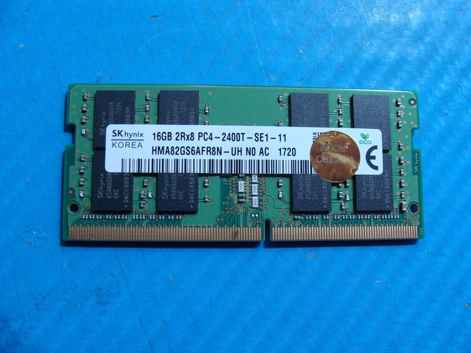 Dell 15 9560 SK hynix 16GB 2Rx8 PC4-2400T Memory RAM SO-DIMM HMA82GS6AFR8N-UH
