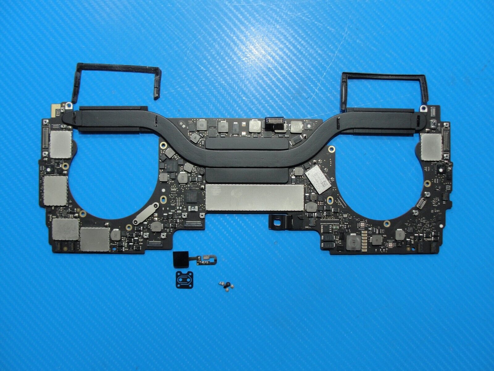 MacBook Pro A1706 13