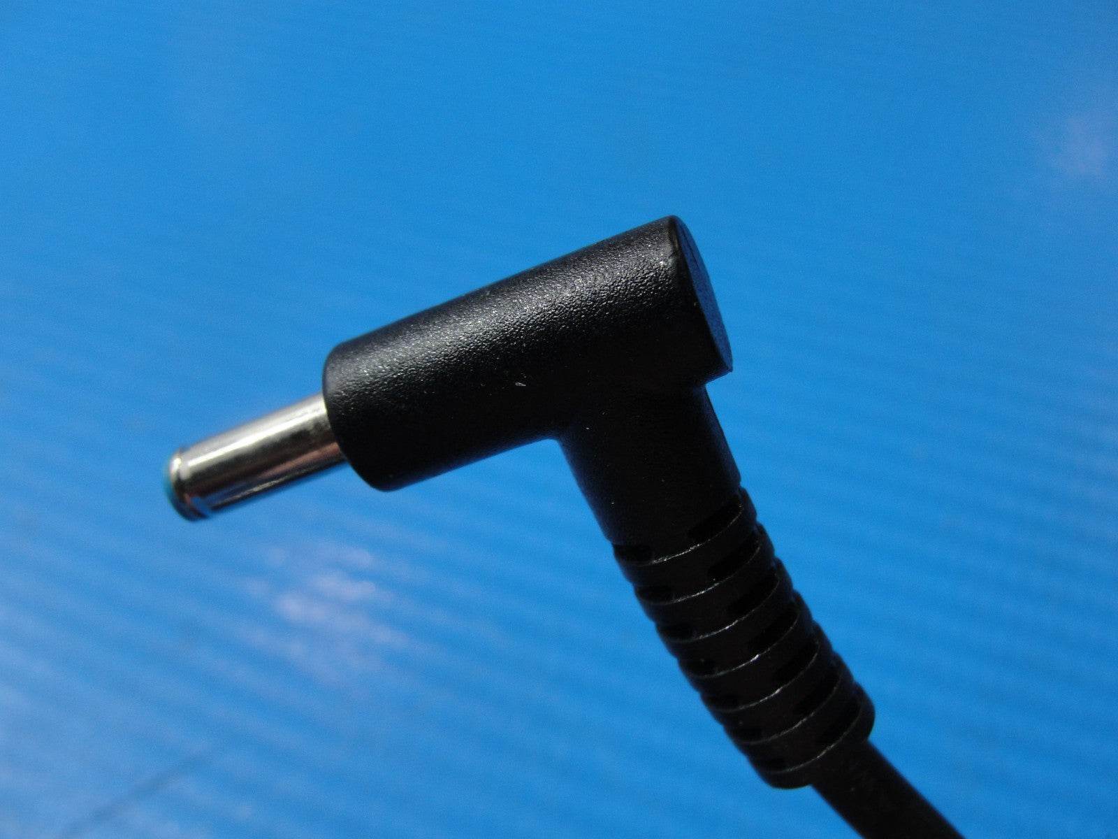 HP AC Power Adapter Charger 45W PN:853490-001 - Tested Computer Laptop Parts