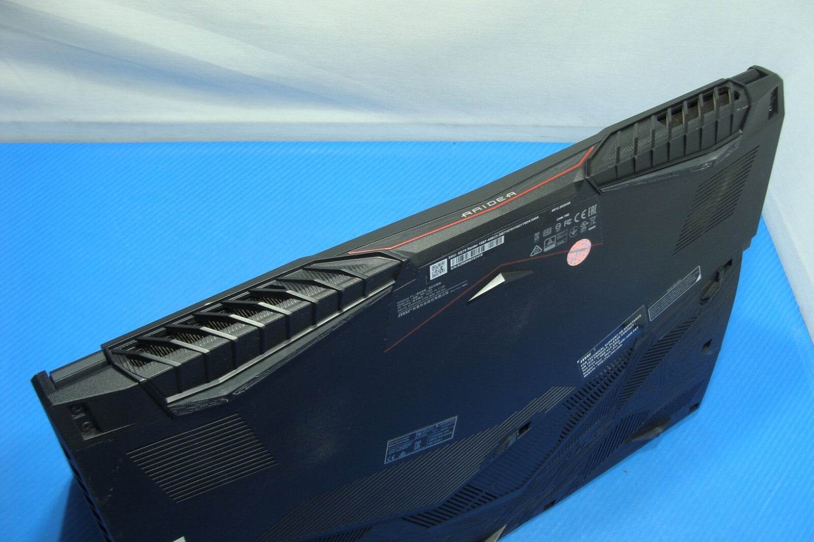 MSI GE75 Raider 10SF 15.6''FHD 144hz i7-10750H 16GB 512GB SSD / 1TB HDD RTX2070 - Tested Computer Laptop Parts