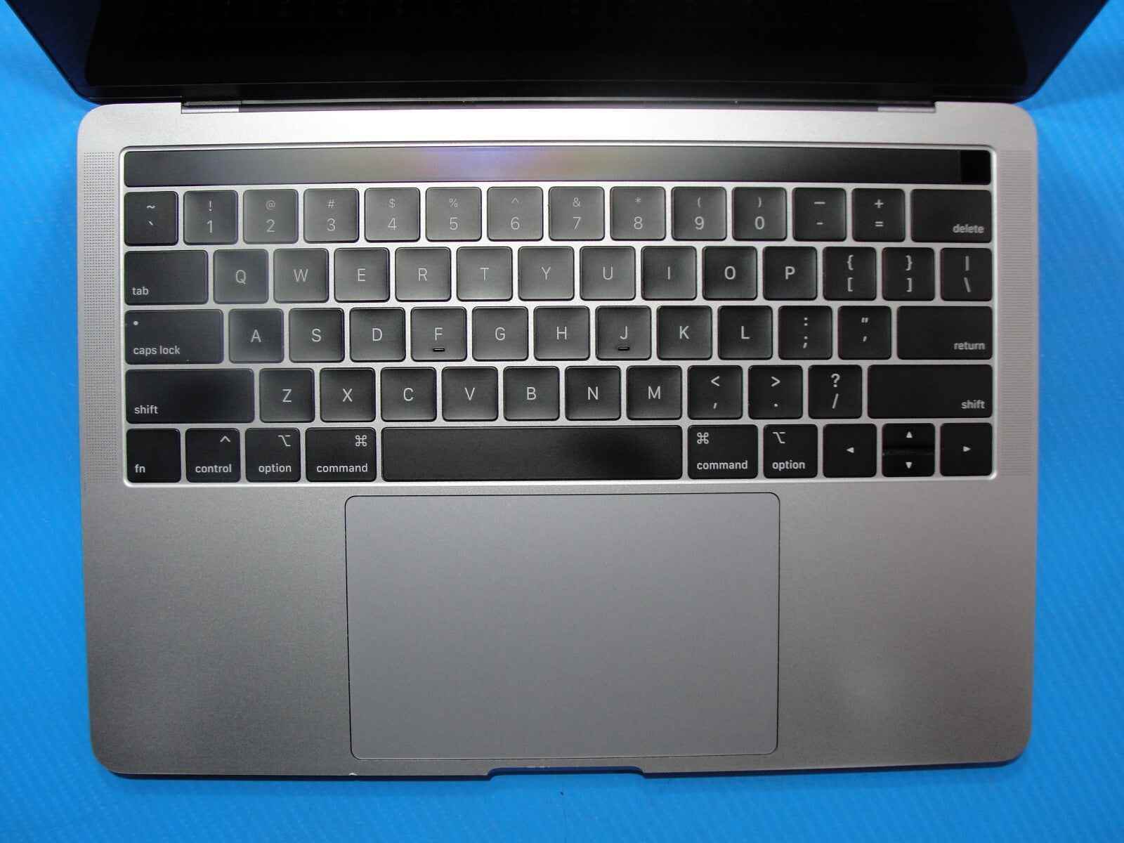 Apple Macbook Pro A1989(2018)/MR9Q2LL/A 13”Retina i7-8559U 2.7GHz 16GB 256GB SSD - Tested Computer Laptop Parts