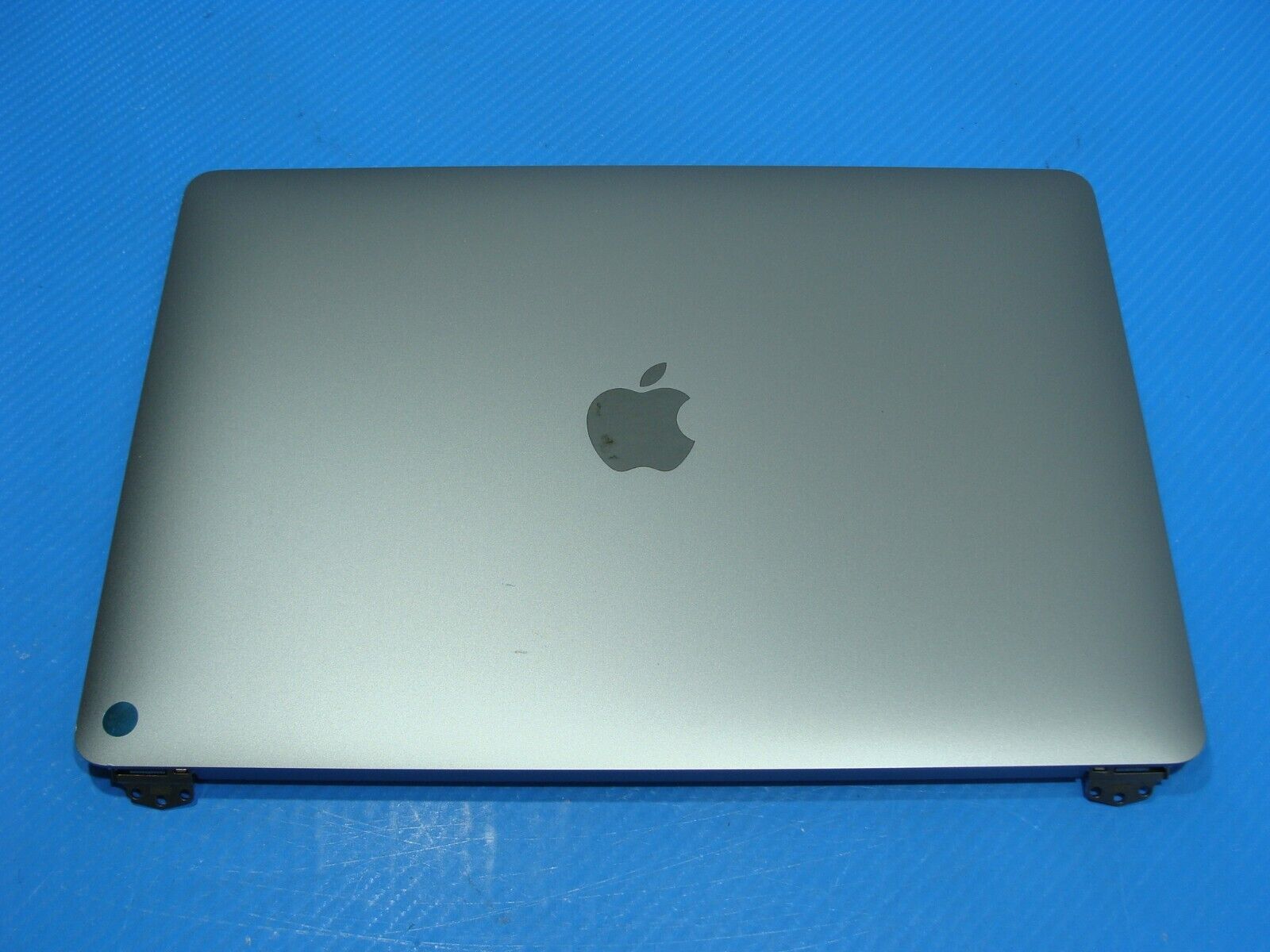 MacBook Air A2337 2020 MGN63LL/A 13
