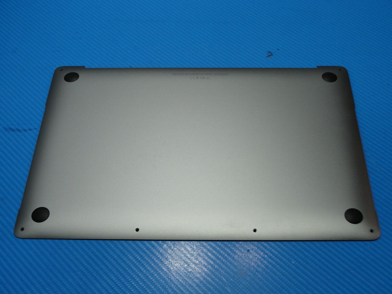 MacBook Pro A2251 13