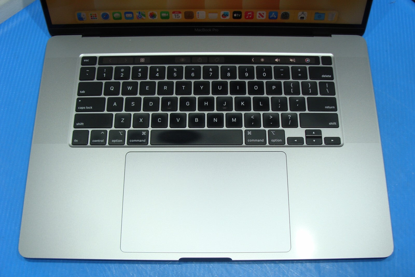 Apple MacBook Pro A2141/ BTO (2019) 16