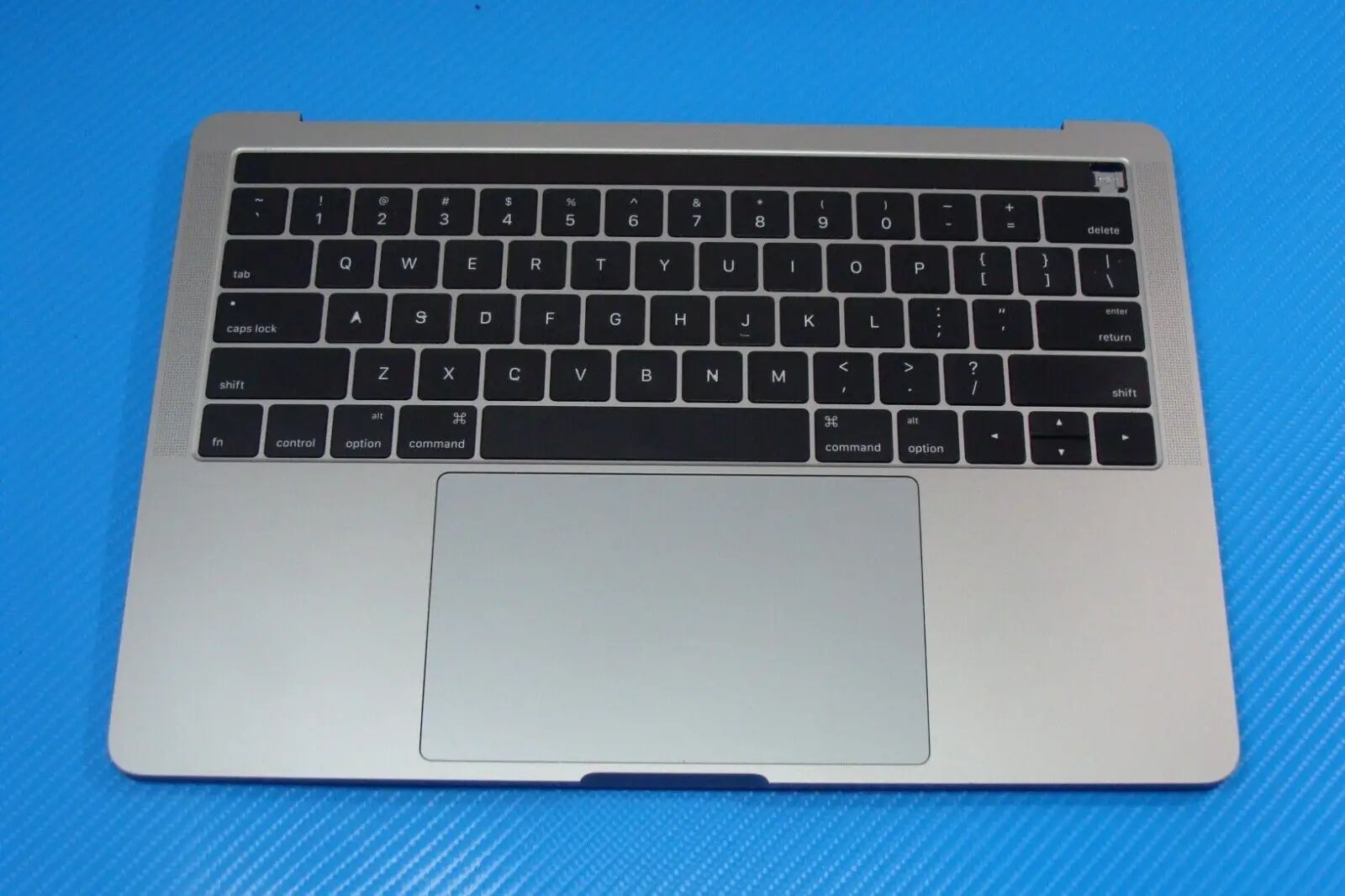 MacBook Pro A1706 2016 MLH12LL/A 13