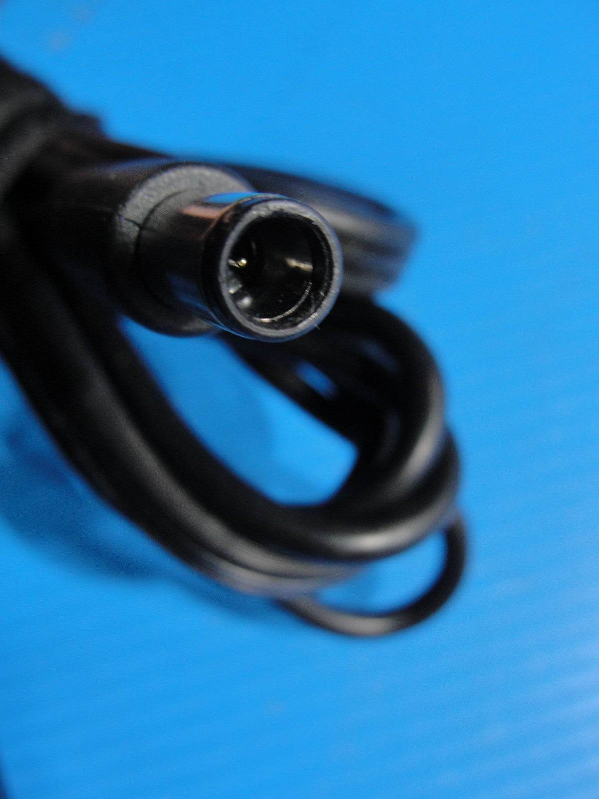 Genuine Dell 65W AC Adapter Charger (19.5V 3.34A) – 7.4mm × 5.0mm Center Pin - Tested Computer Laptop Parts