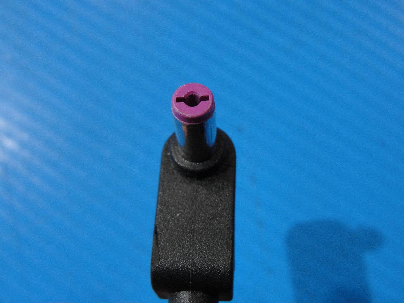 Genuine Delta Electronics 135W AC Adapt 19.5V 6.92A – 5.5mm × 1.7mm Purple Tip - Tested Computer Laptop Parts