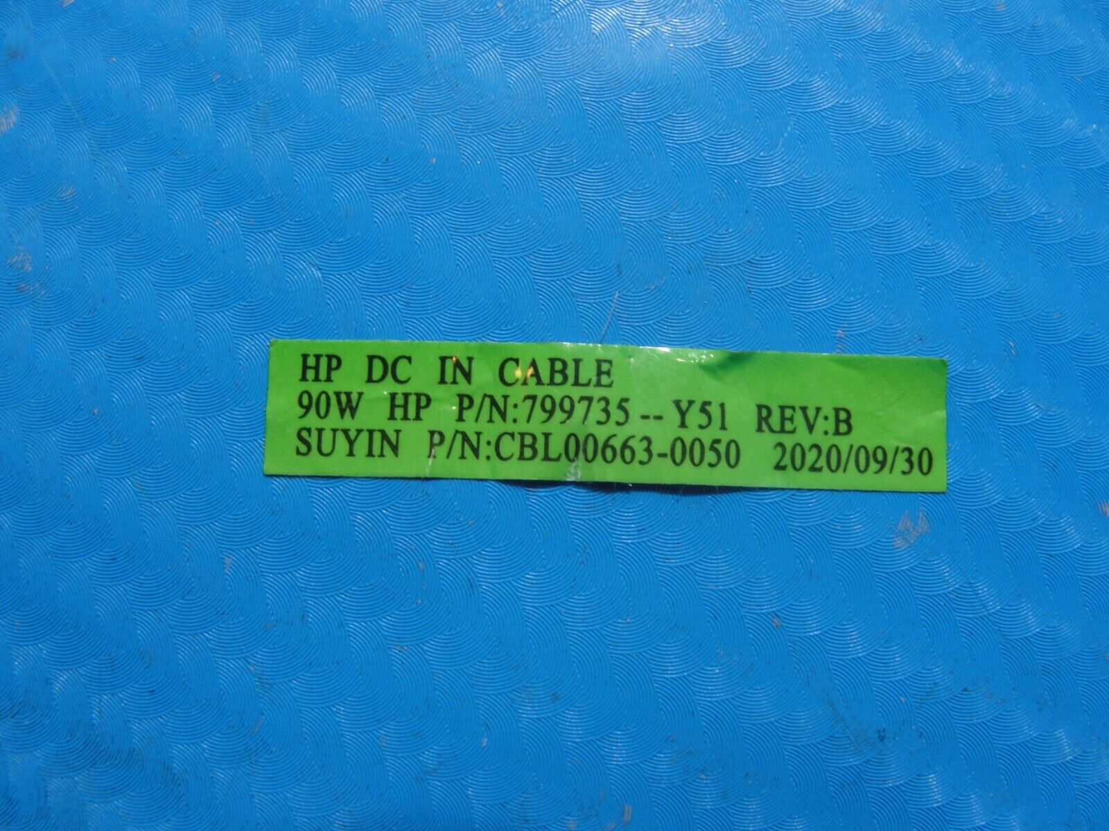 HP ENVY x360 15-ee1083cl 15.6