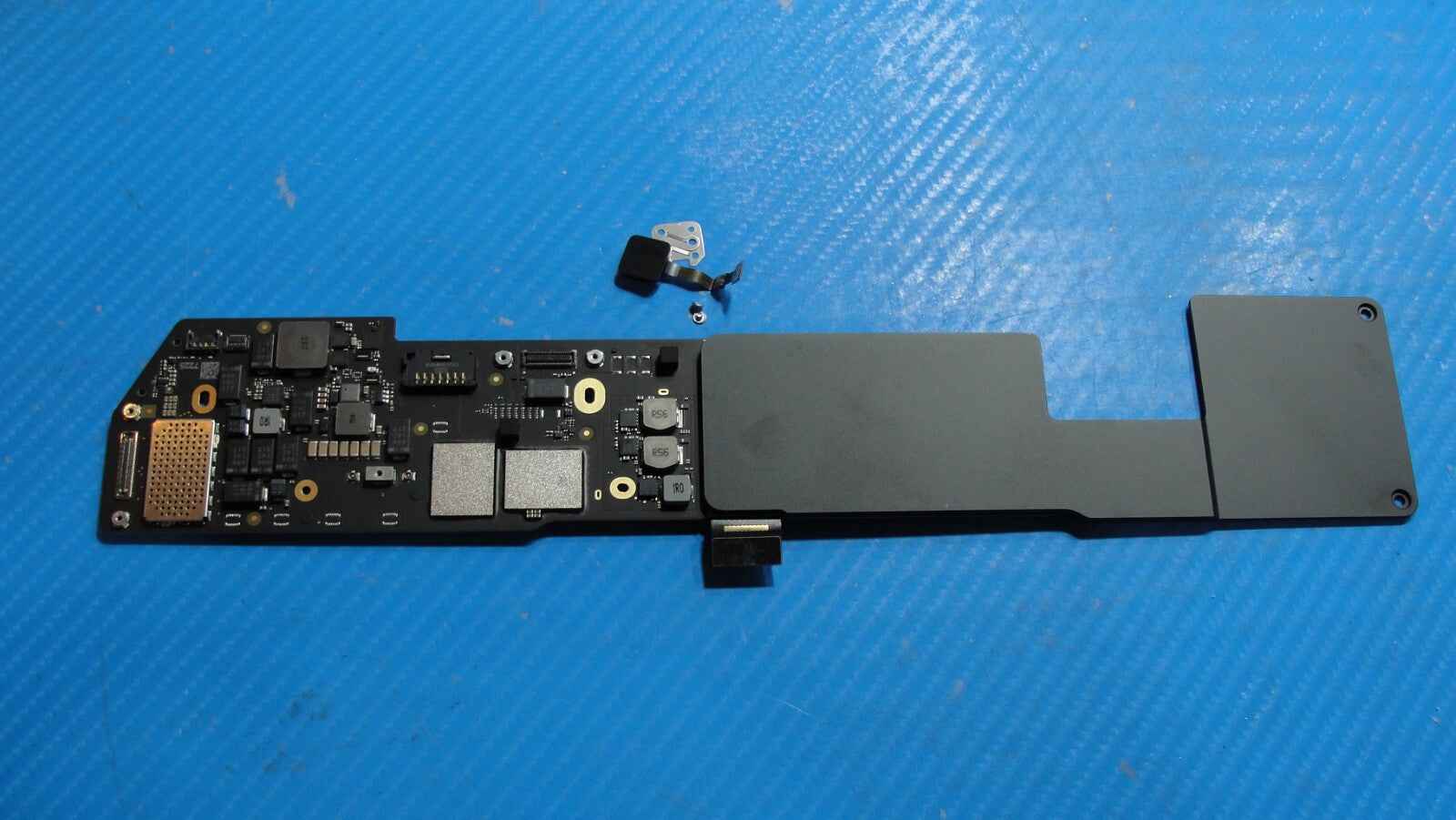 MacBook Air A2337 13