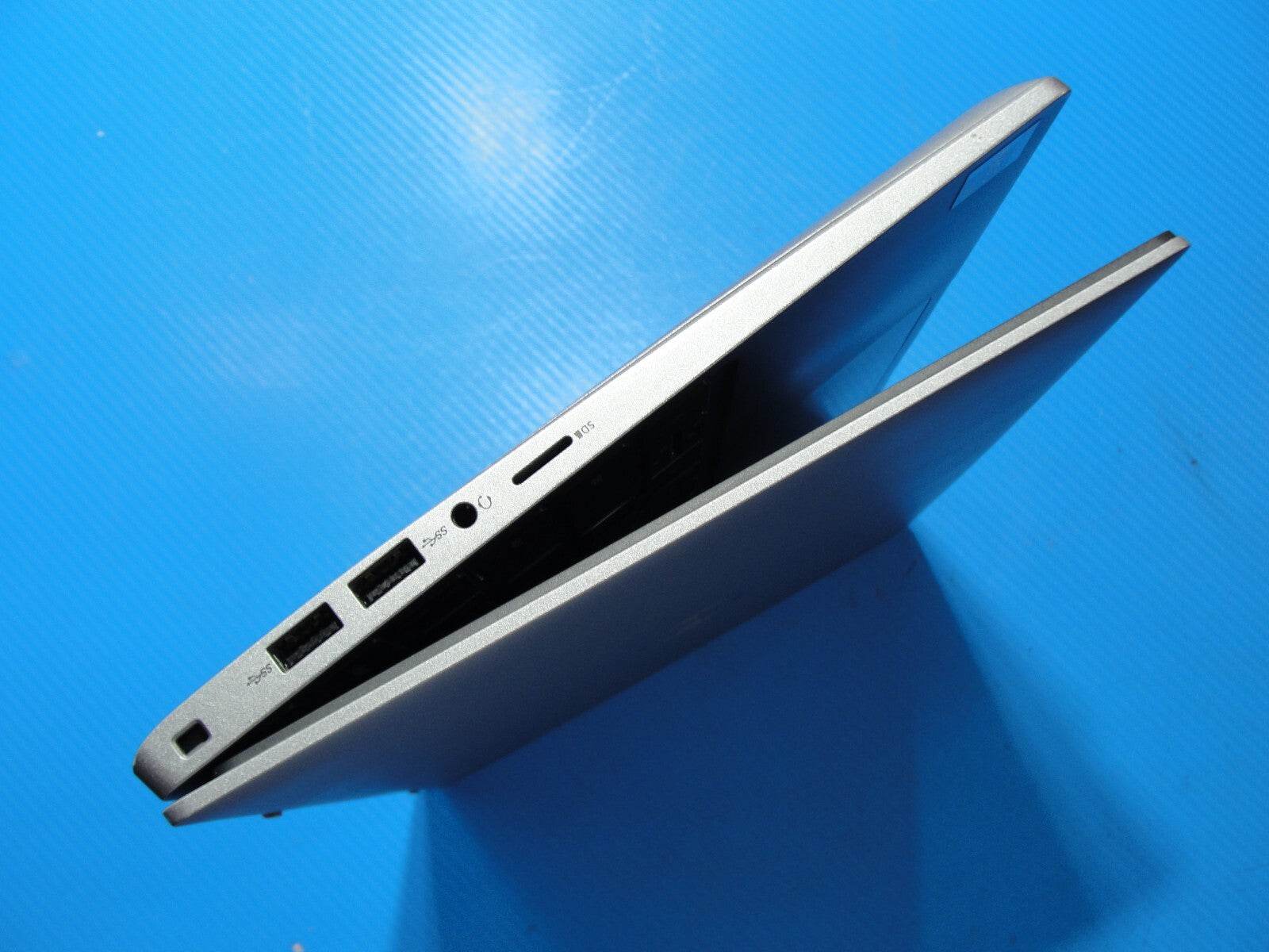 Dell Latitude 3320 13.3” FHD Intel Core i5-1135G7 2.4GHz 8GB 256GB SSD + Charger - Tested Computer Laptop Parts