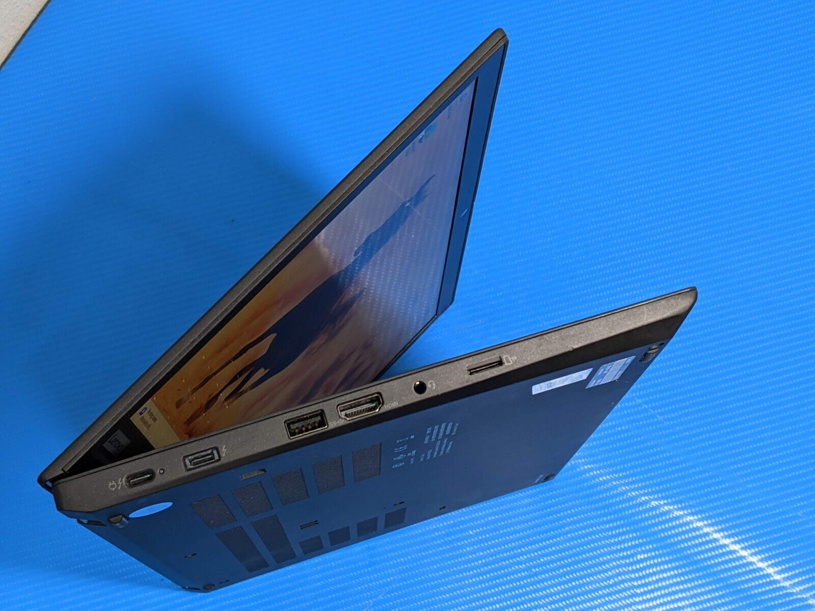 Lenovo ThinkPad T14 Gen 2i 14