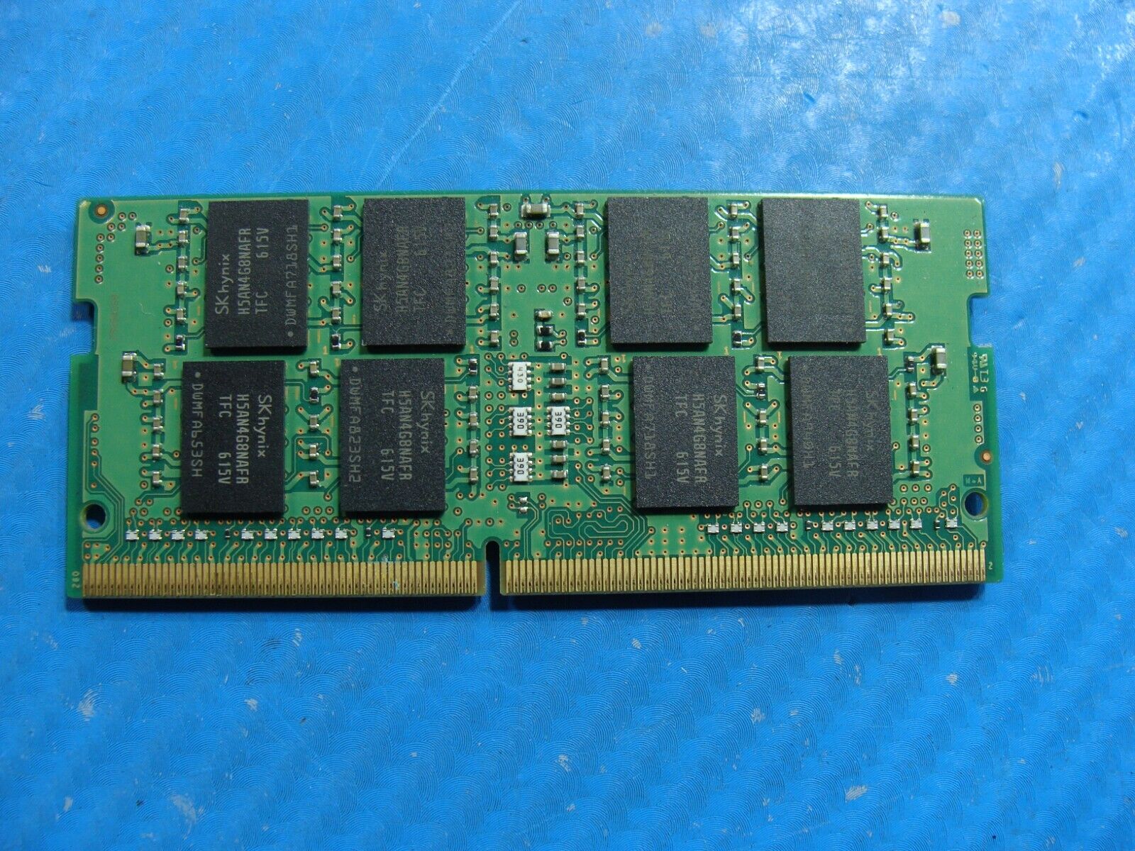 Dell E5570 SK Hynix 8GB 2Rx8 PC4-2133P Memory RAM SO-DIMM HMA41GS6AFR8N-TF