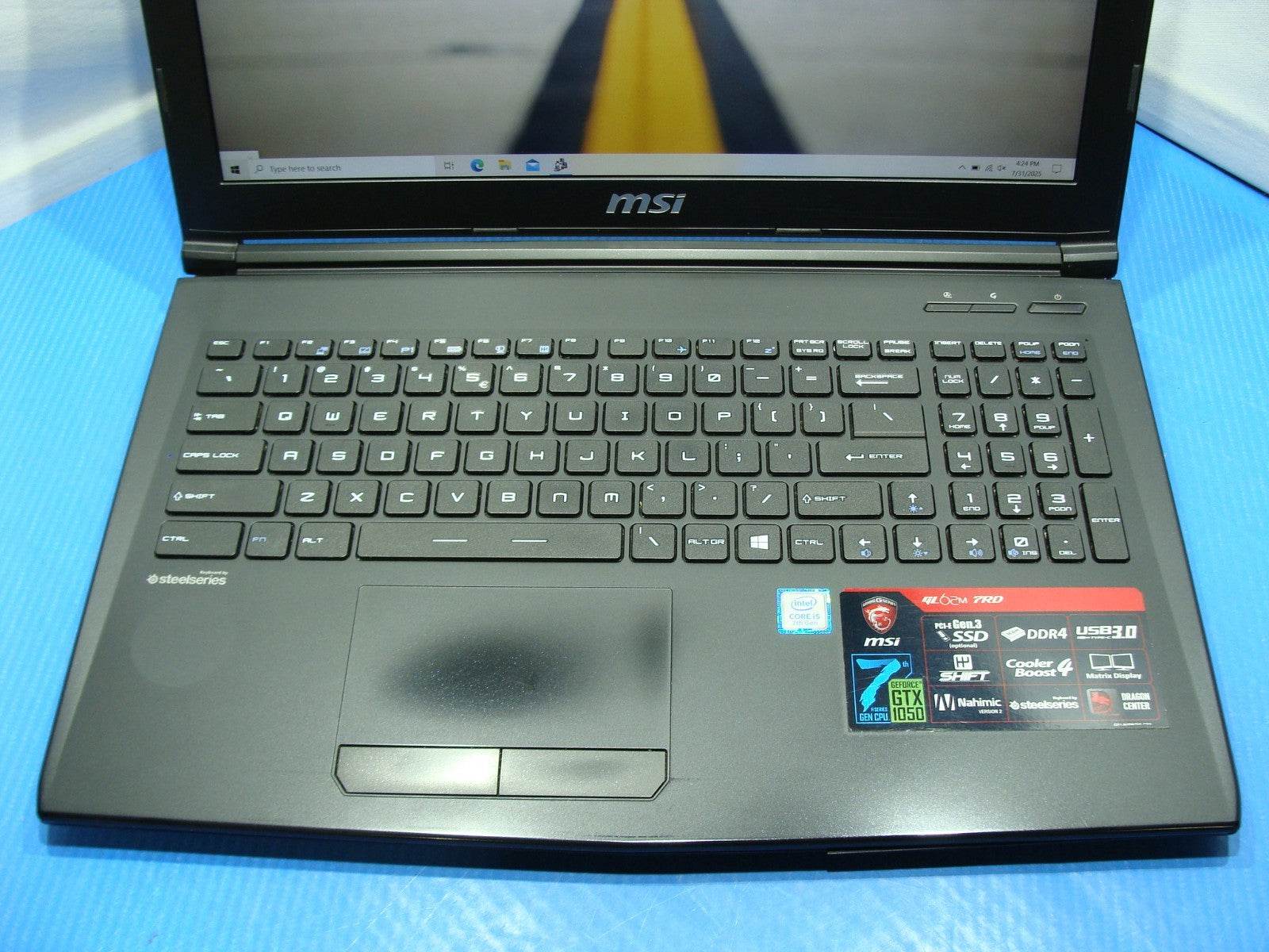 MSI GL62M 7RD 15.6'' FHD core i5-7300HQ 2.5GHz 8GB 256GB GTX 1050 Battery 91% - Tested Computer Laptop Parts