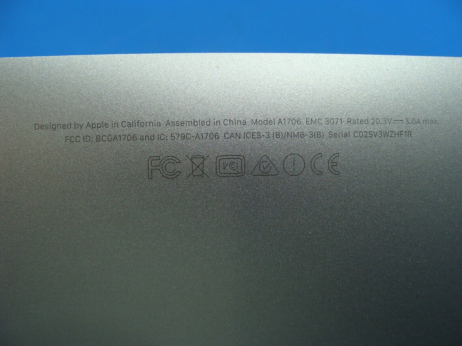 MacBook Pro A1706 13