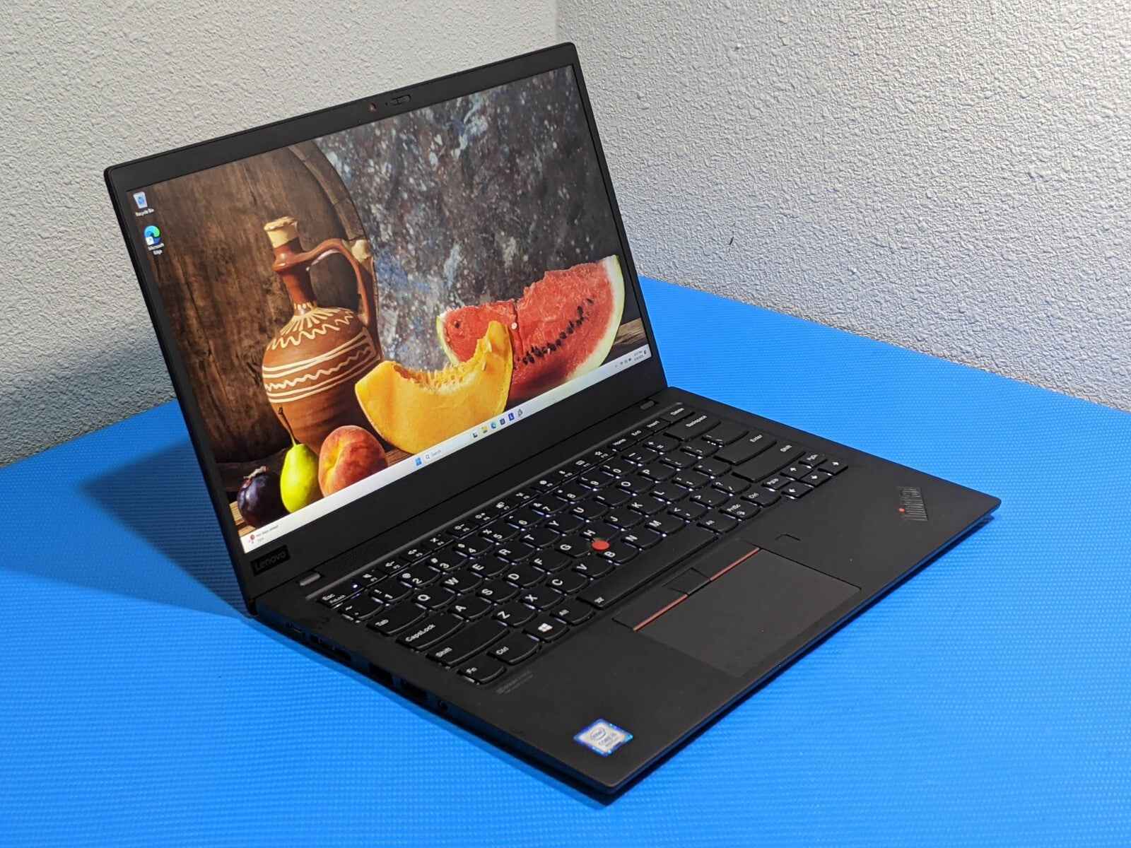 Lenovo ThinkPad X1 Carbon Gen 7 14