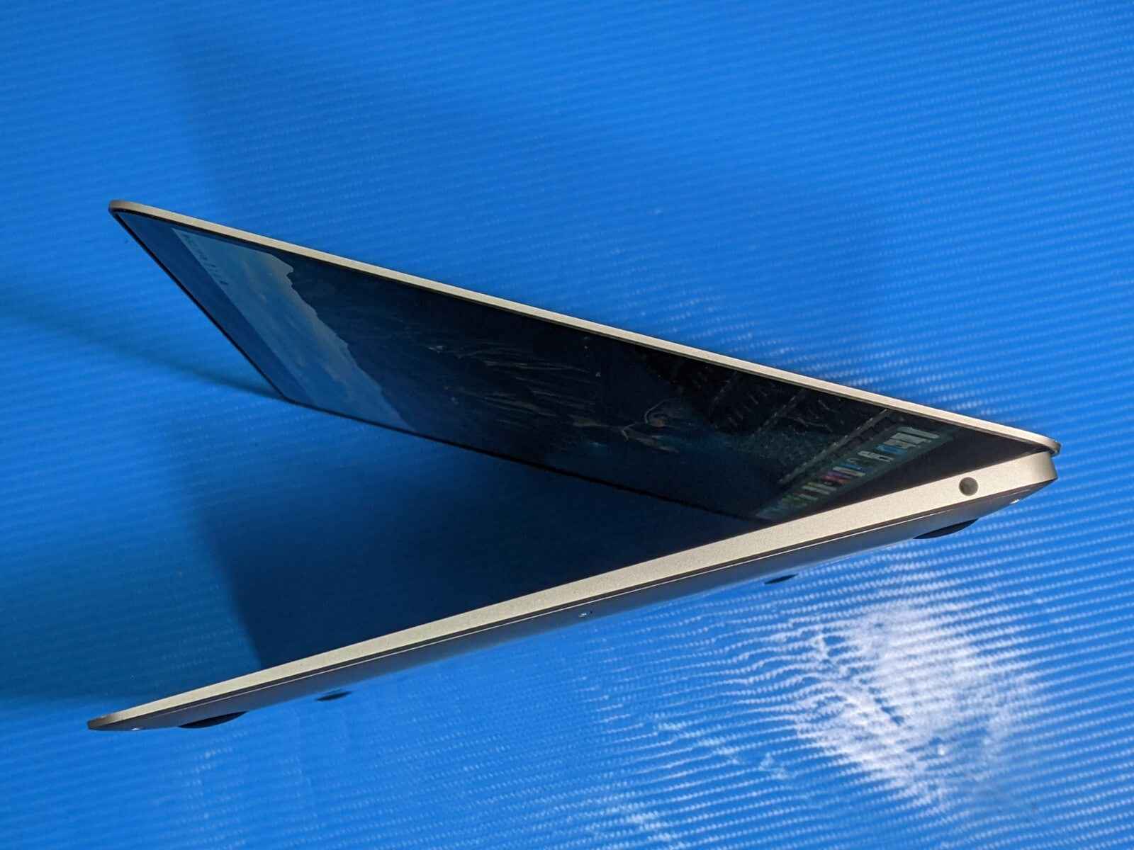 Apple MacBook Air 13