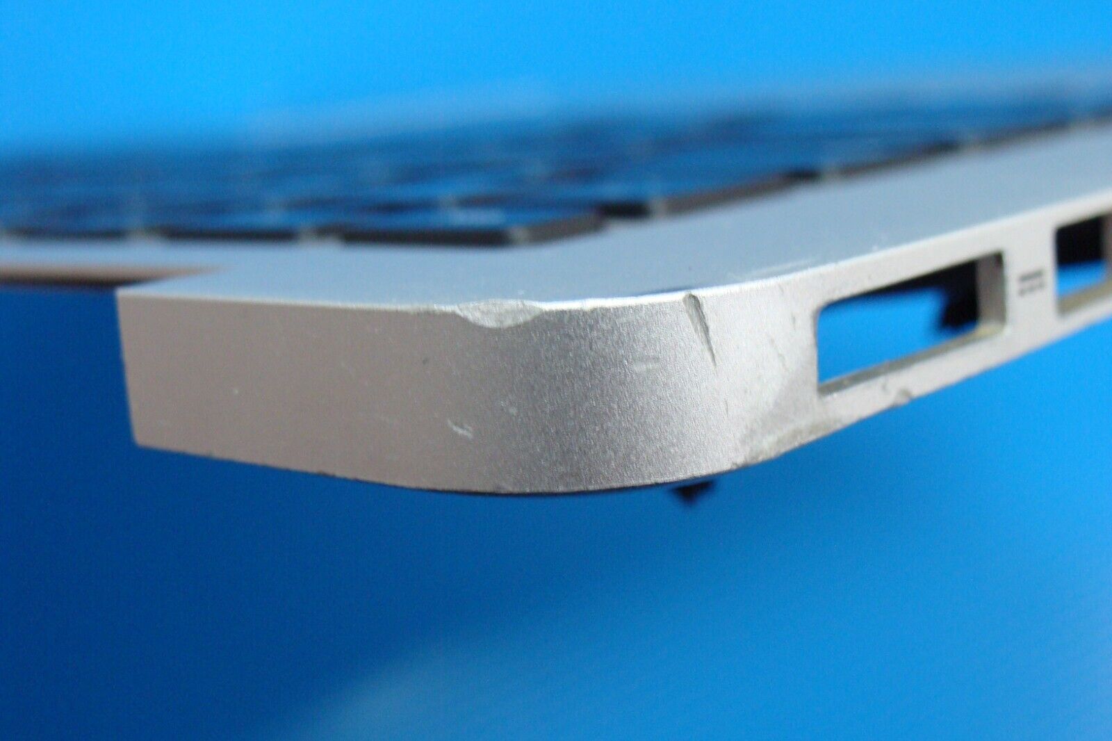 MacBook Air 13 A1466 Mid 2013 MD760LL/A Top Case w/BL Keyboard TrackPad 661-7480