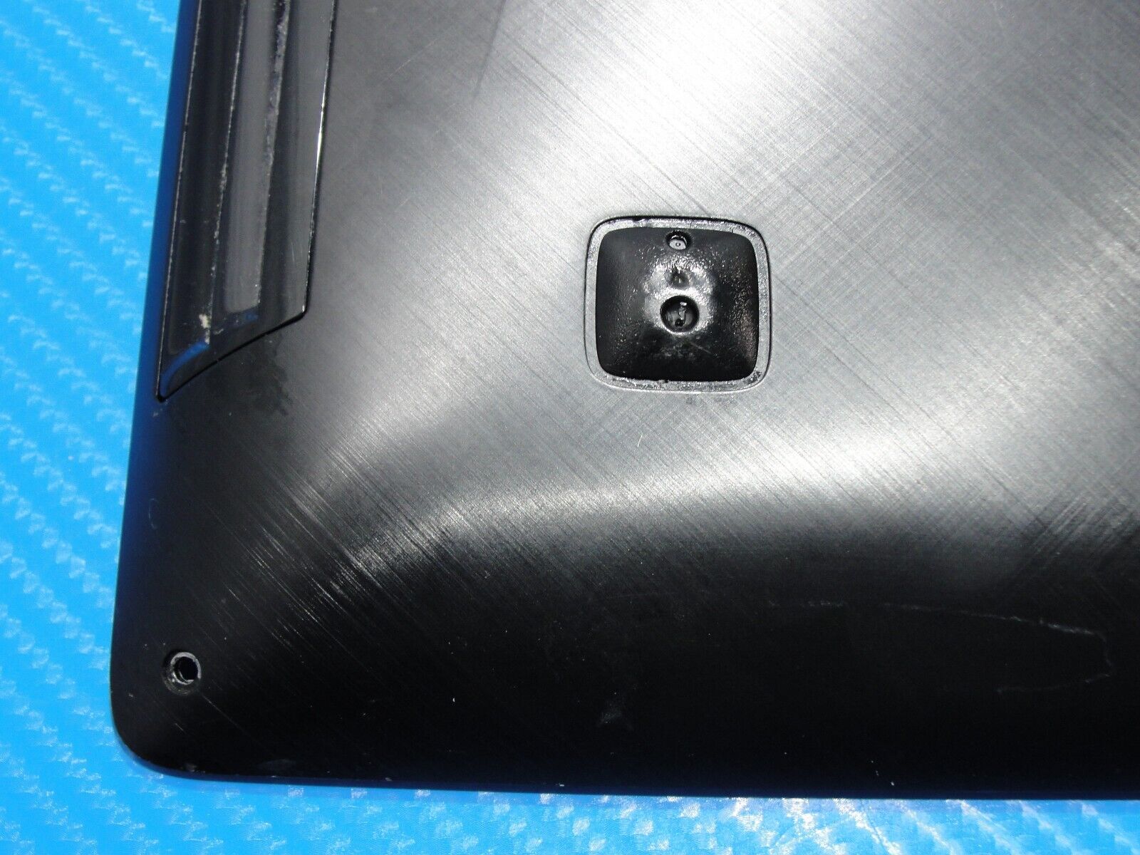 Lenovo IdeaPad Y700-15ISK 15.6