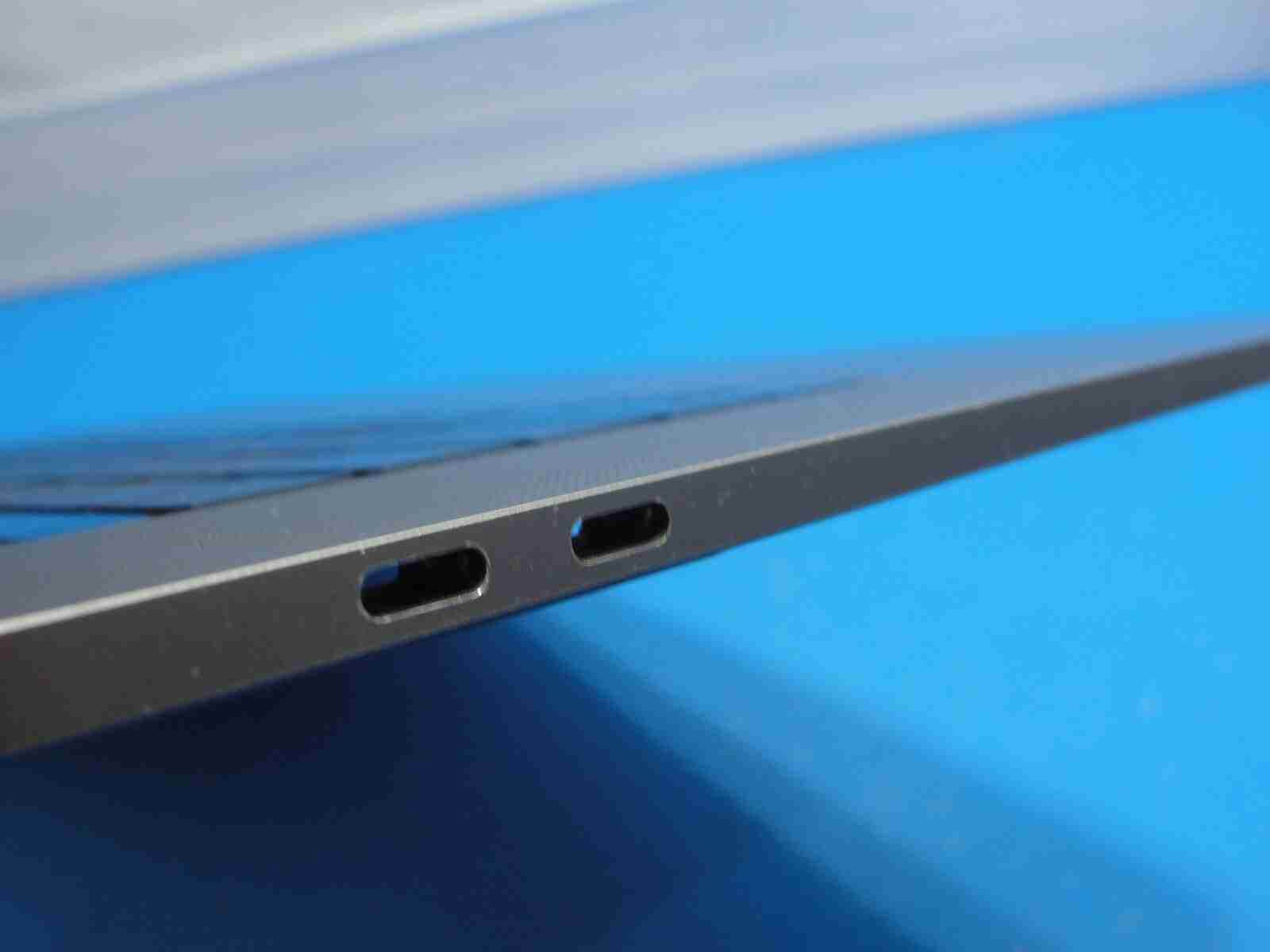 MacBook Pro 15 A1707 Mid 2017 MPTR2LL Top Case Palmrest w/Battery Gray 661-07954 - Tested Computer Laptop Parts