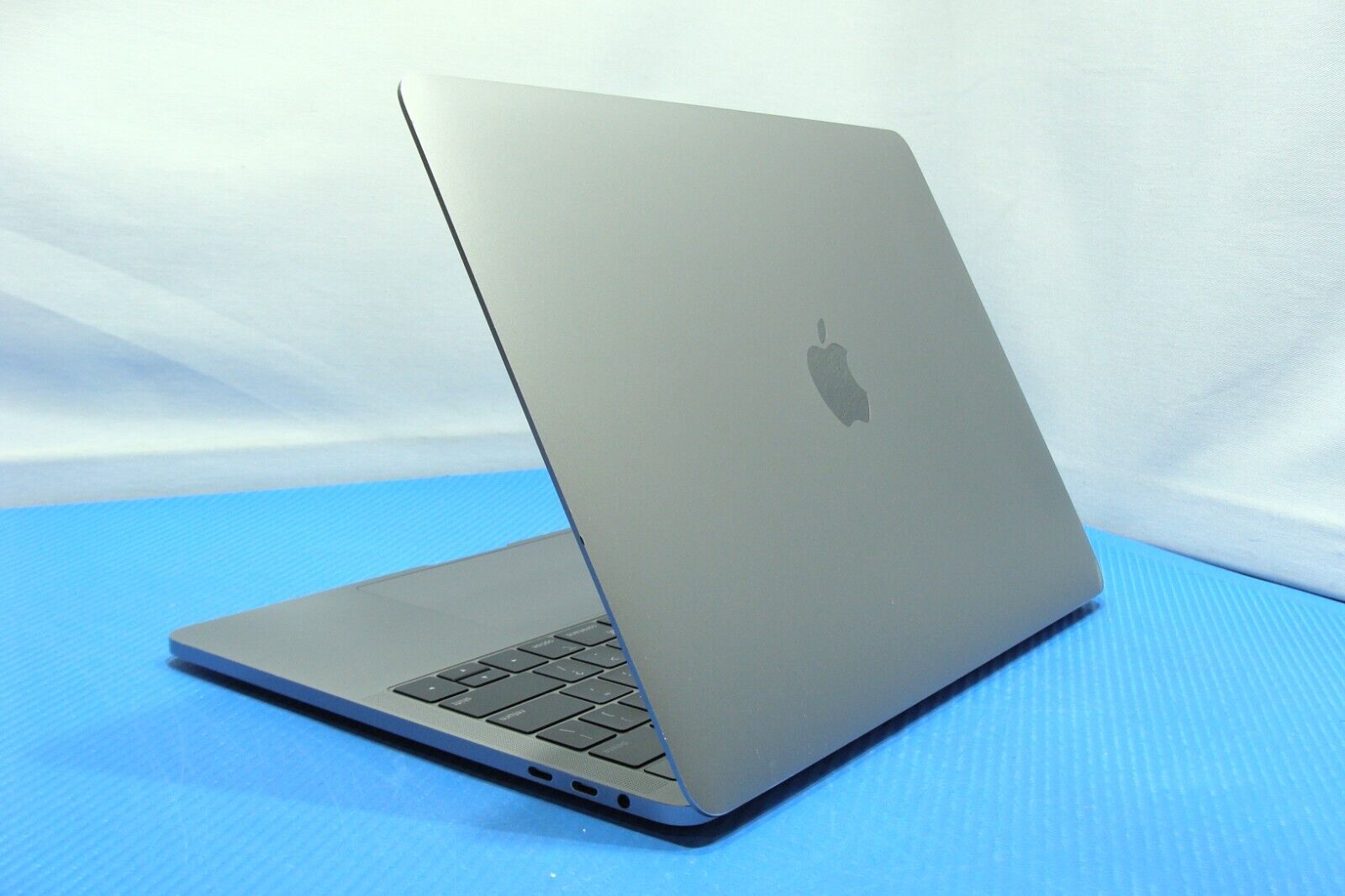 Apple MacBook Pro A1989 (2019) 13.3