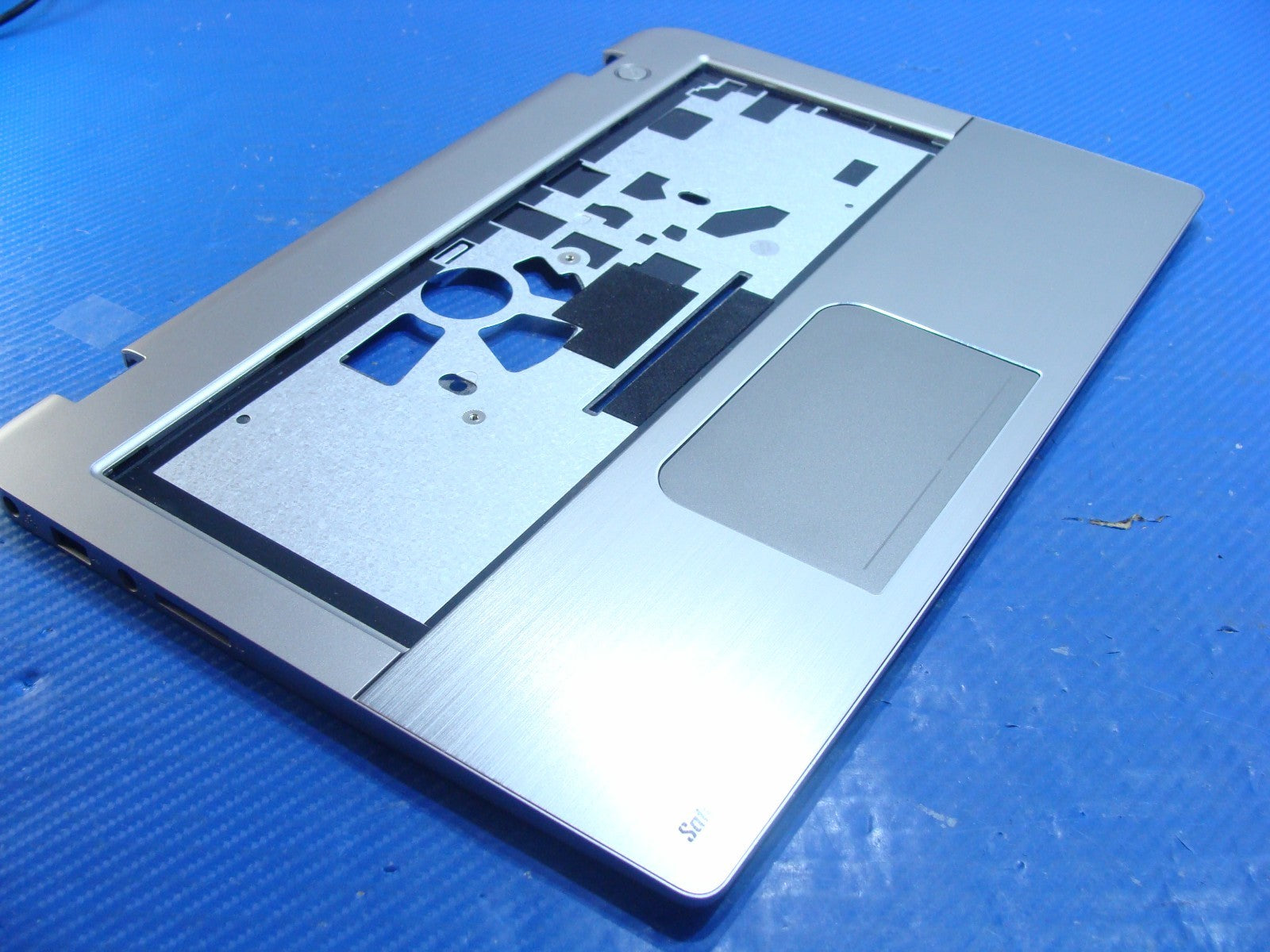 Toshiba E45T-AST2N02 15.6