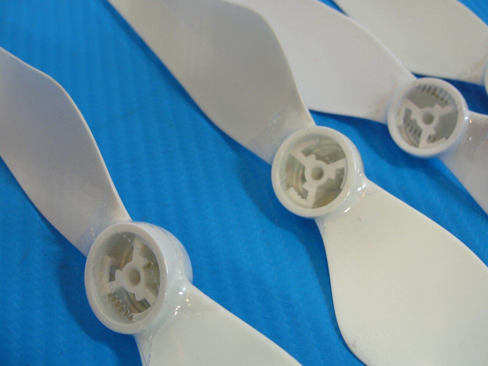 Genuine DJI - Phantom 4 Quick-Release Propellers Full Set 2 x CW and 2 x CCW - Tested Computer Laptop Parts