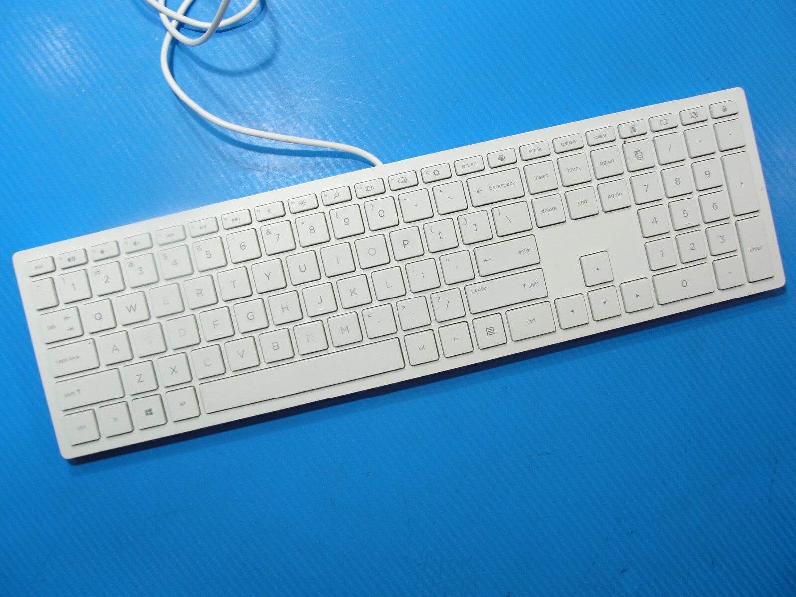 HP AIO 24-F1047C 24” TOUCH FHDAMD Ryzen 3 3200U 2.6GHz 8GB 1TB HDD + Charger - Tested Computer Laptop Parts