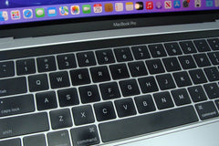 Apple MacBook Pro 13 A1706 LATE-2016 Core i5-6267U 2.9GHz 8GB 512GB MLH12LL/A - Tested Computer Laptop Parts