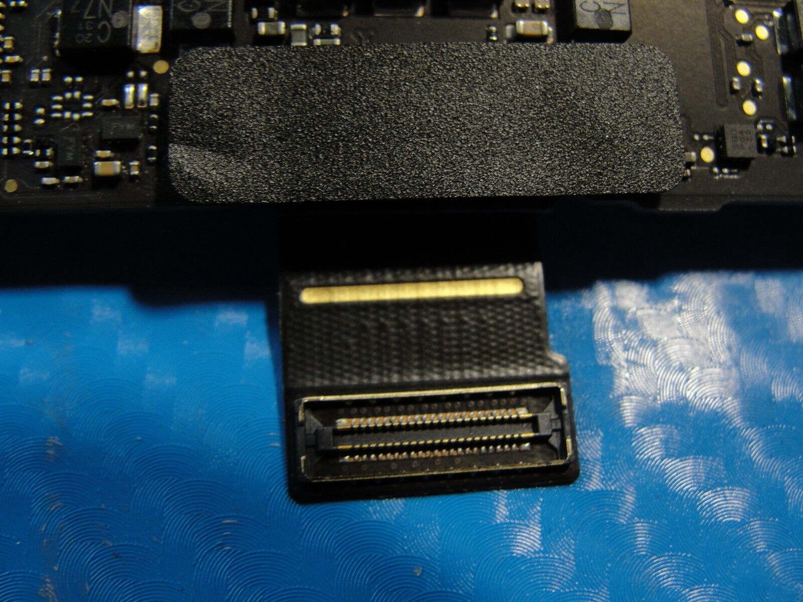 MacBook Pro A1706 13