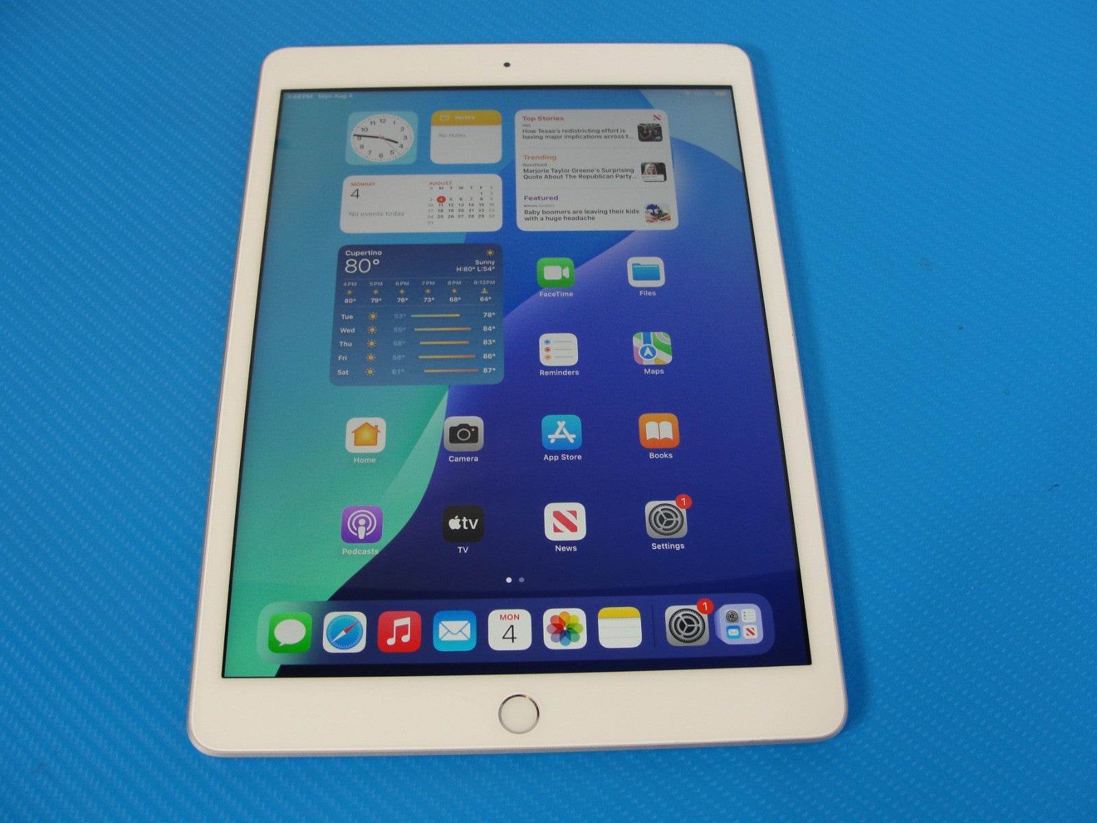 Apple iPad 8th Generation 32 GB Wi-Fi 10.2 in Silver /Grade A - Tested Computer Laptop Parts