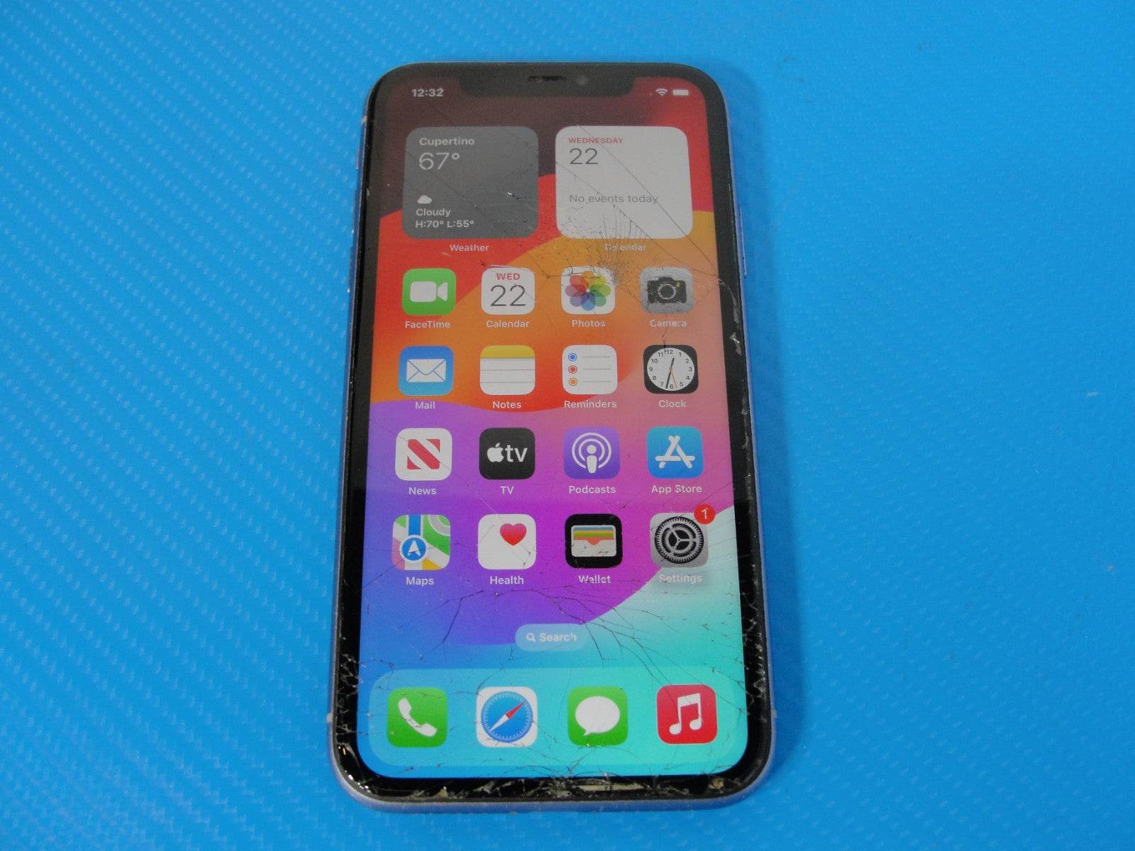 Unlocked Apple iPhone 11 128GB Cracked Screen - Tested Computer Laptop Parts