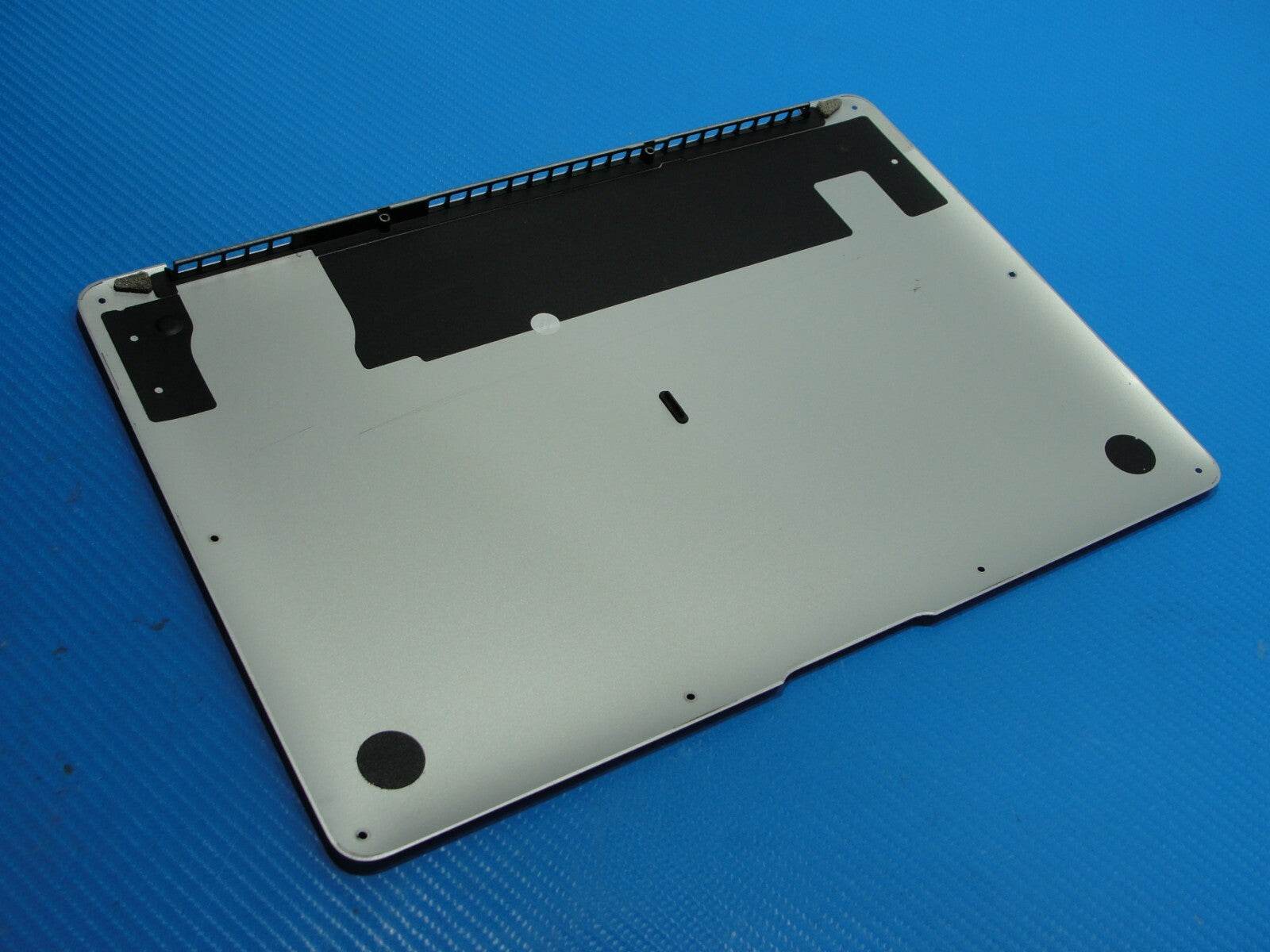 MacBook Air A1466 Early 2015 MJVE2LL/A Silver Bottom Case 923-00505 604-7803-A - Tested Computer Laptop Parts