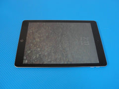 Apple iPad (6th Generation) A1893 32 GB, Wi-Fi, 9.7 in /READ - Tested Computer Laptop Parts