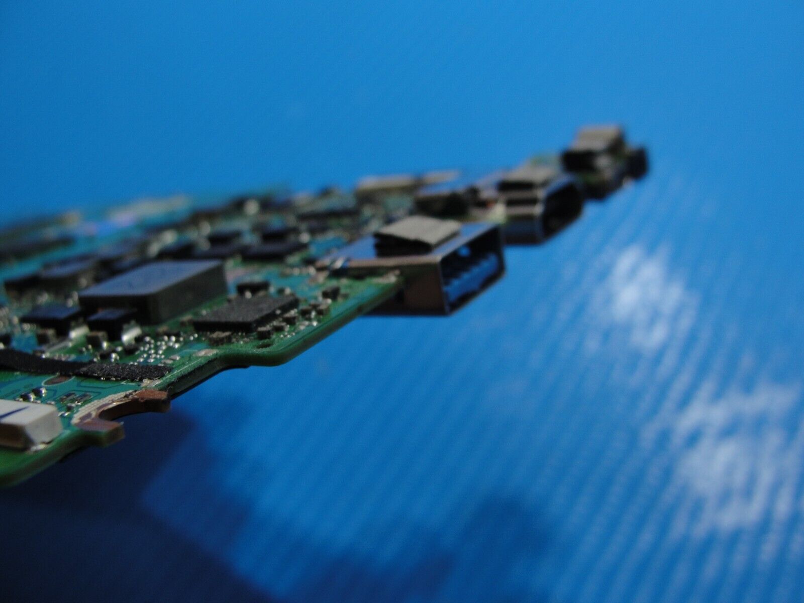 Gateway GWTC71427-BK 14.1