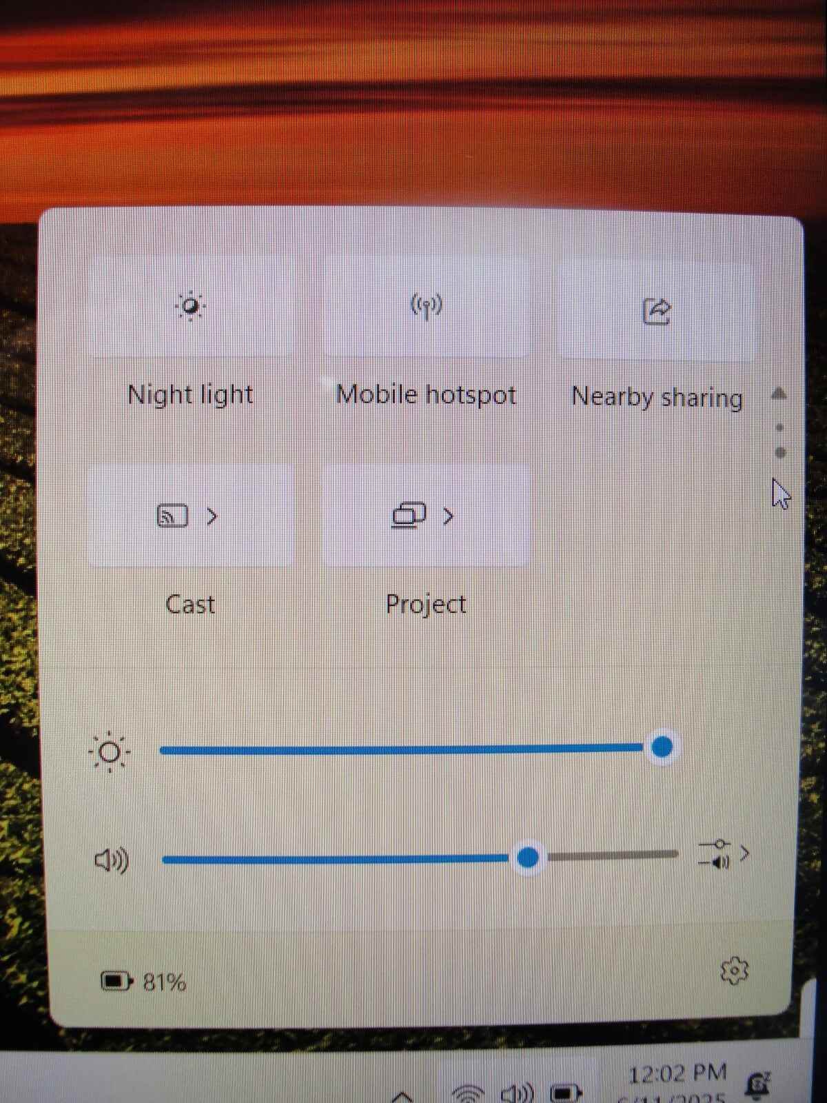 Dell Inspiron 5625 16”FHD AMD Ryzen 7 5825U 2GHz 16GB 1TB SSD +Charger include - Tested Computer Laptop Parts