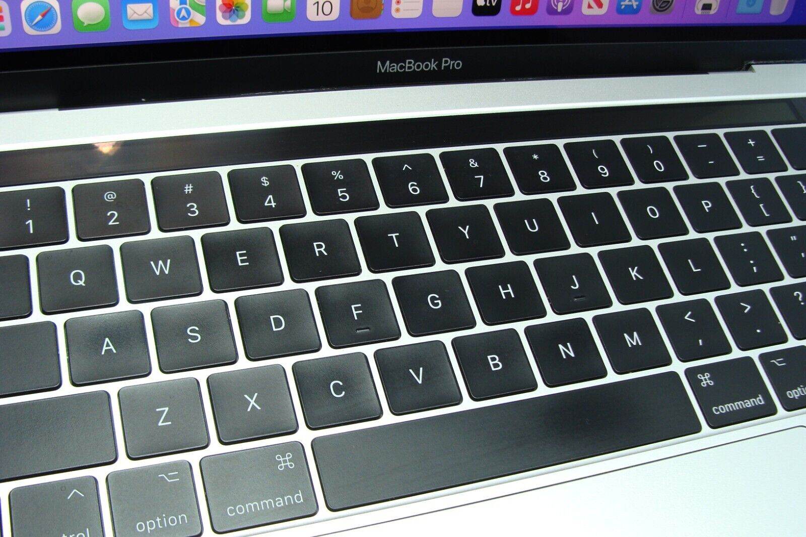 Apple MacBook Pro 13 A1706 Mid-2017 Core i5-7267U 3.1GHz 8GB 1TB Monterey - Tested Computer Laptop Parts