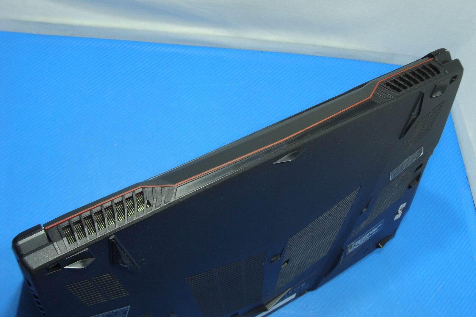 MSI GL63 9SDK 15.6'' FHD i7-9750H 2.6GHz 16GB 512GB/1TB GTRX 1660 Ti Battery 91% - Tested Computer Laptop Parts