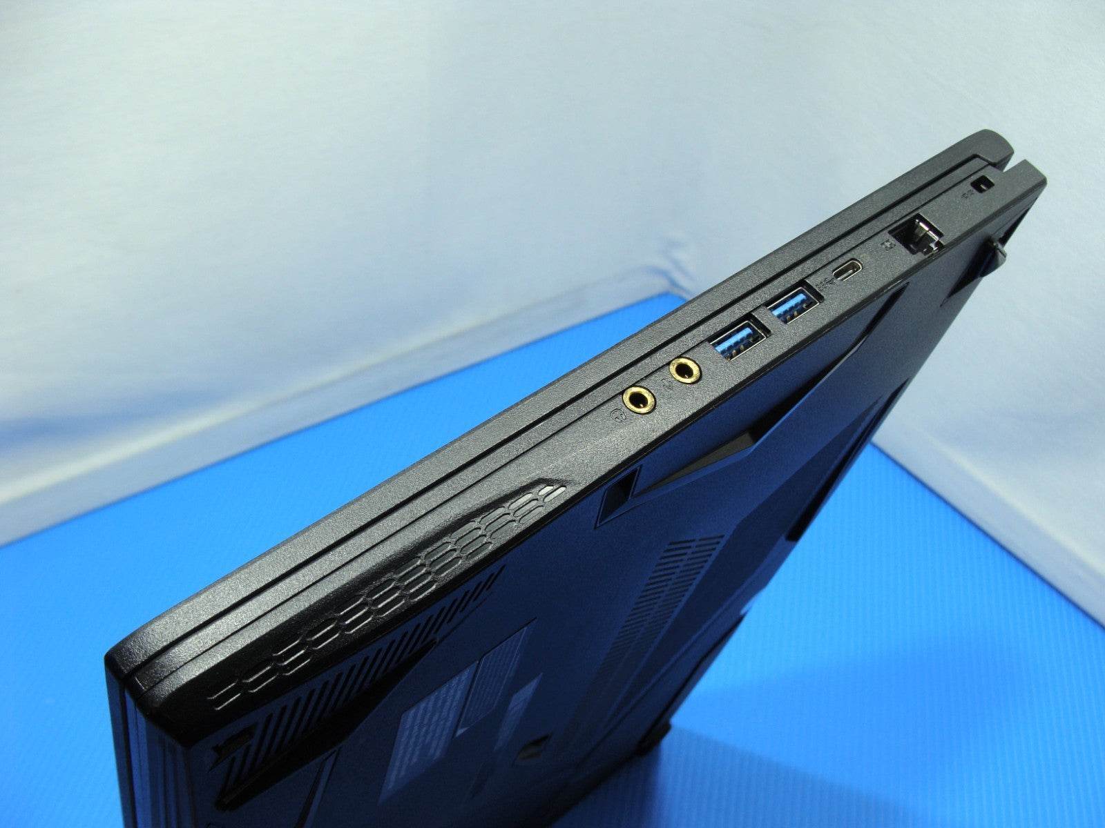 MSI Thin GF63 15.6'' FHD 144hz i5-12450H 2.0GHz 8GB 1TB SSD RTX 2050 Battery 99% - Tested Computer Laptop Parts