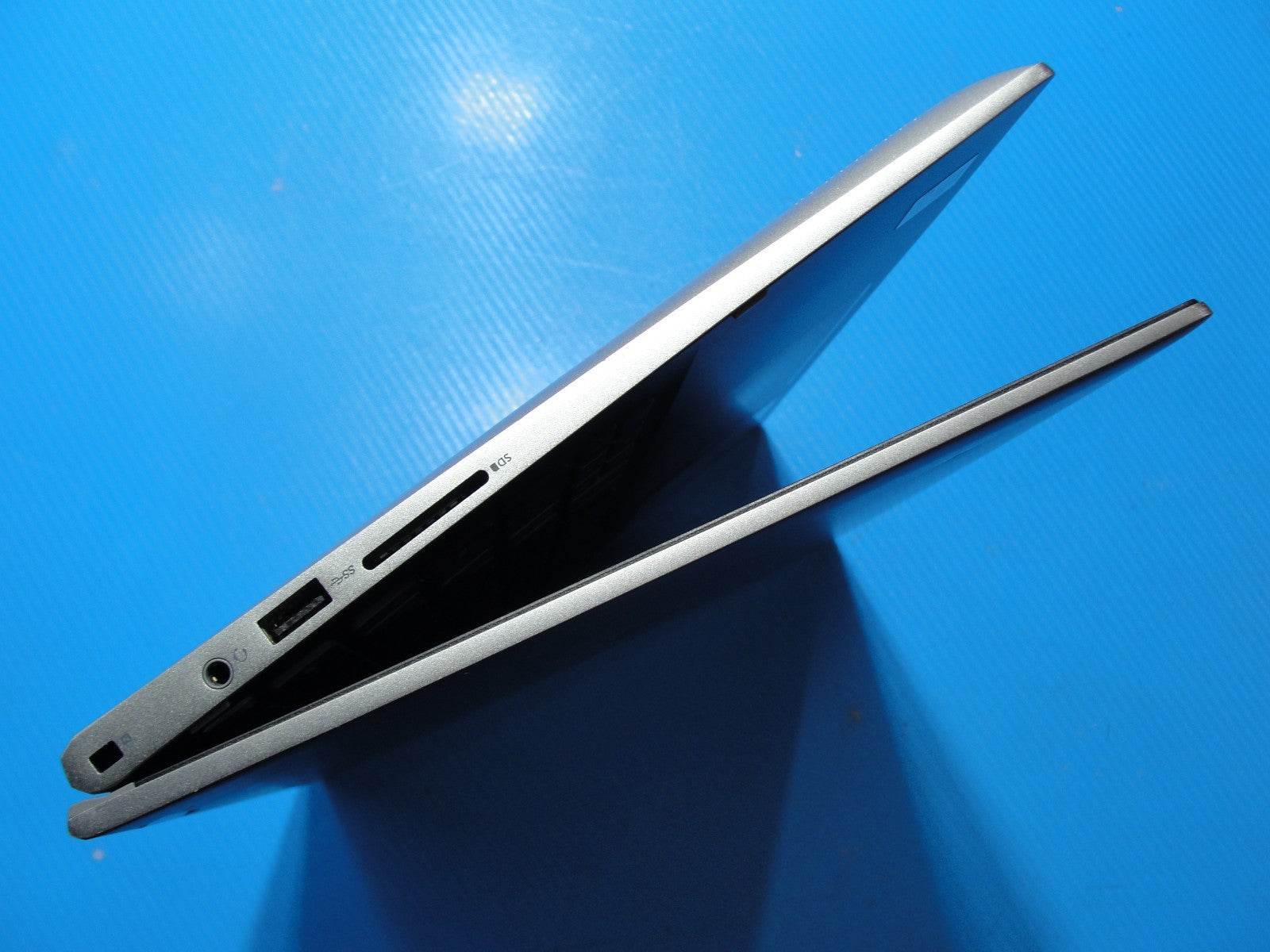 Dell Inspiron 5400 2n1 14”FHD TOUCH Intel Core i5-1035G1 1GHz 8GB SSD Reset256GB - Tested Computer Laptop Parts