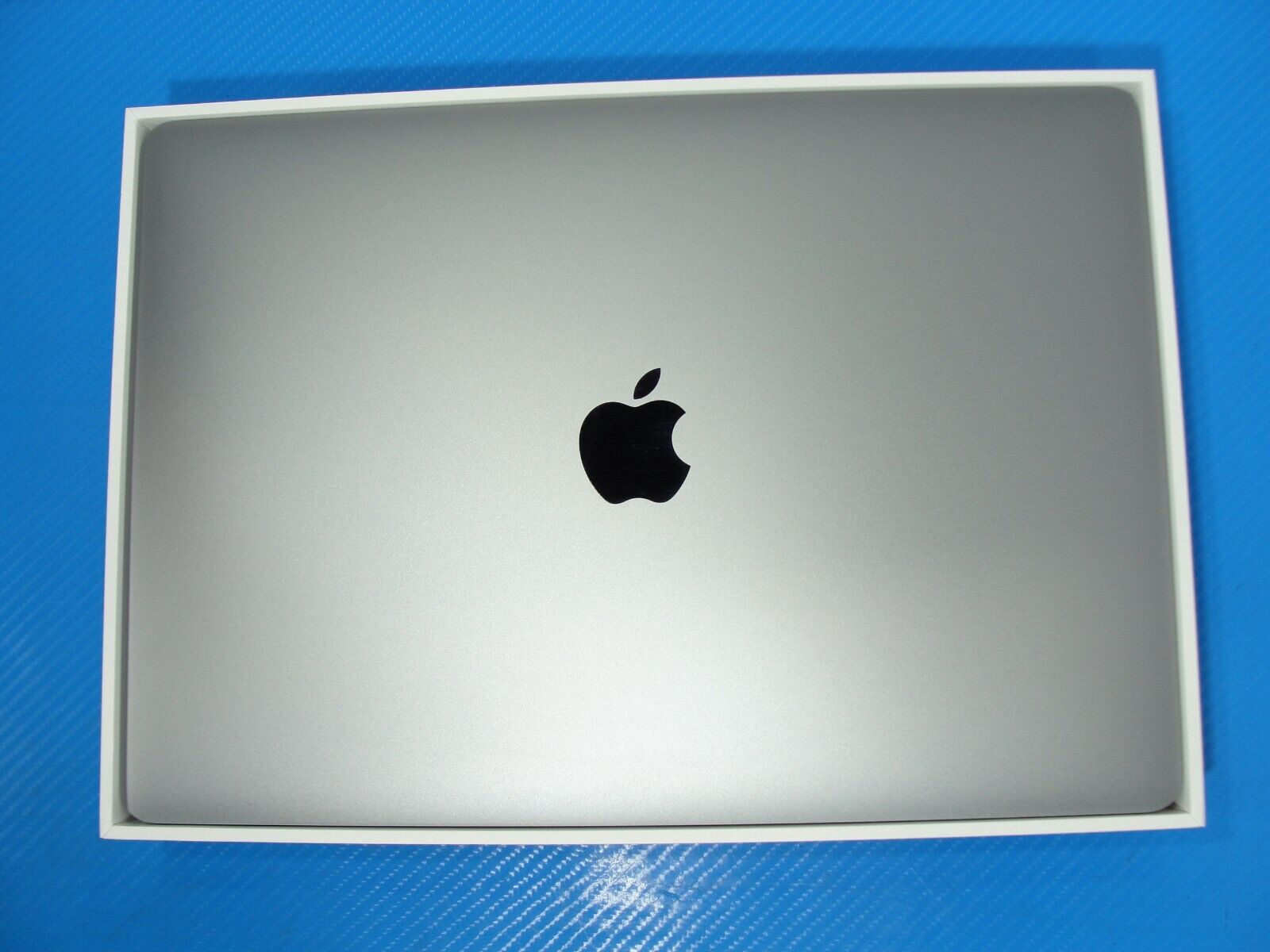 124 cycle Apple MacBook Air 13