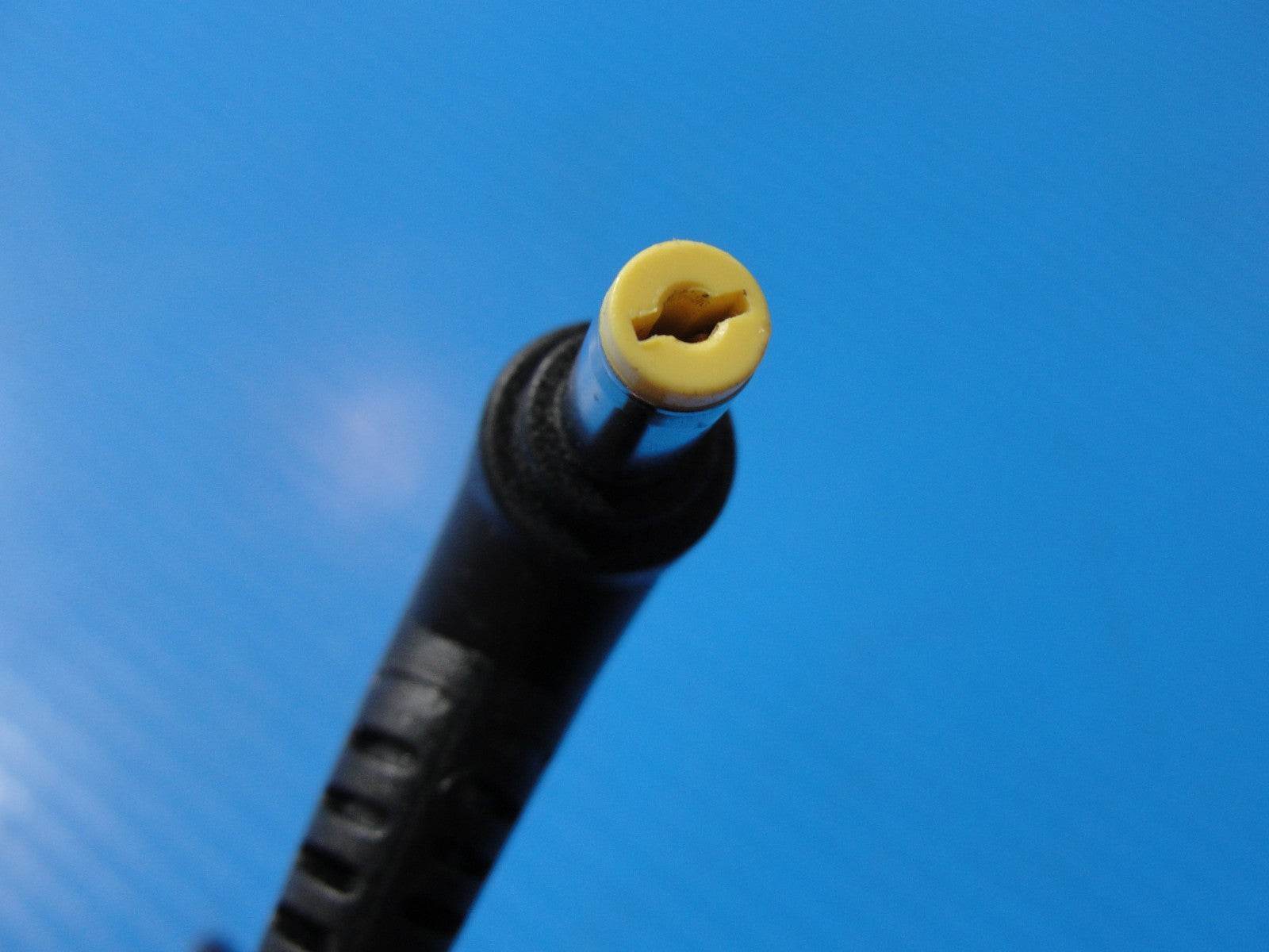 Genuine Delta Electronics 65W AC 19V 3.42A –5.5mm×1.7mm Yellow Tip No Center Pin - Tested Computer Laptop Parts