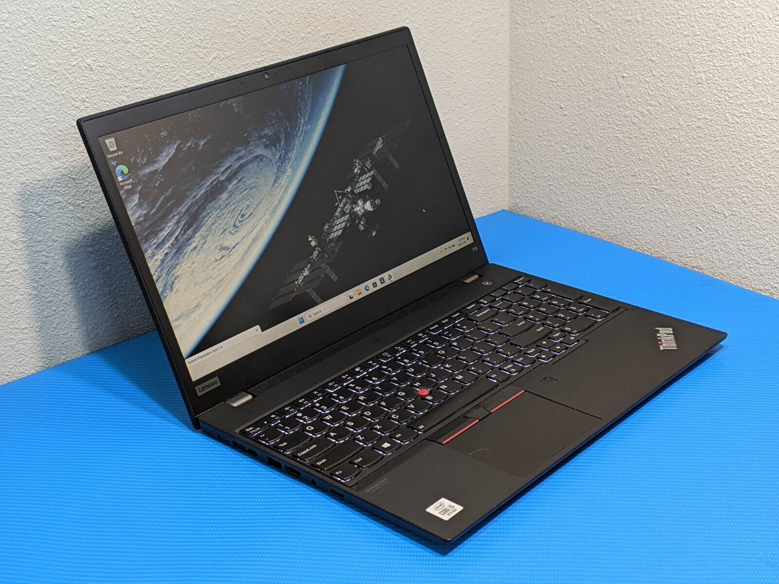 Lenovo ThinkPad T15 Gen1 15.6