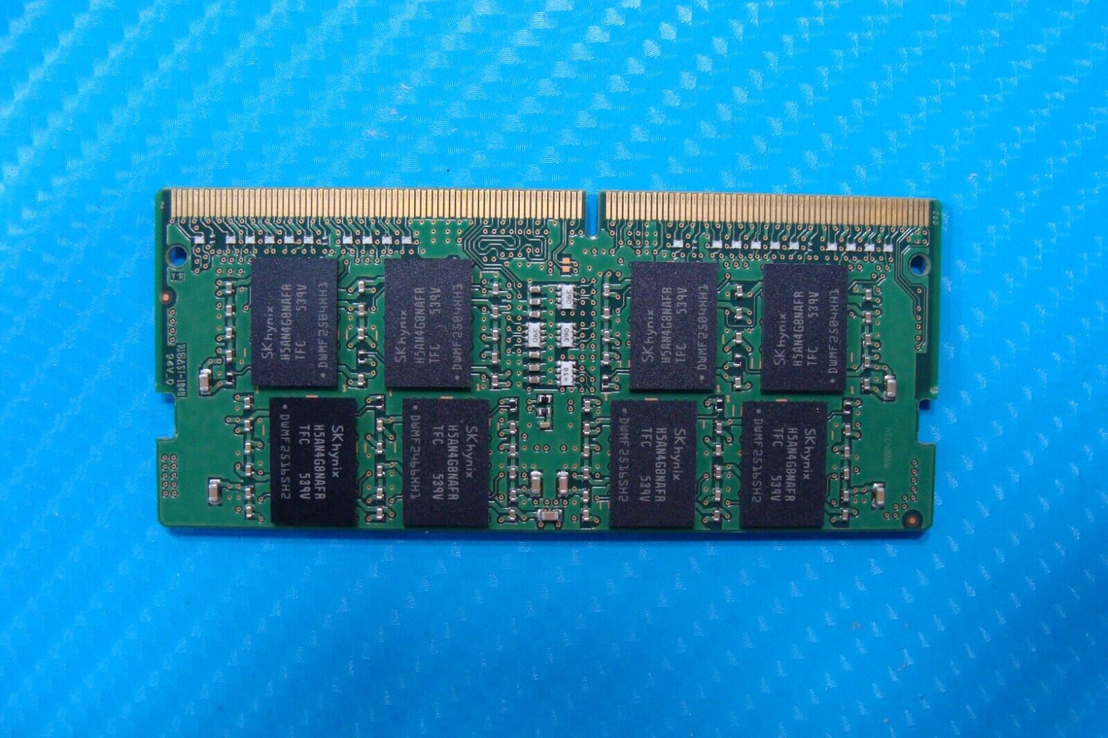 Dell 15 7569 SK Hynix 8GB 2Rx8 PC4-2133P Memory RAM SO-DIMM HMA41GS6AFR8N-TF
