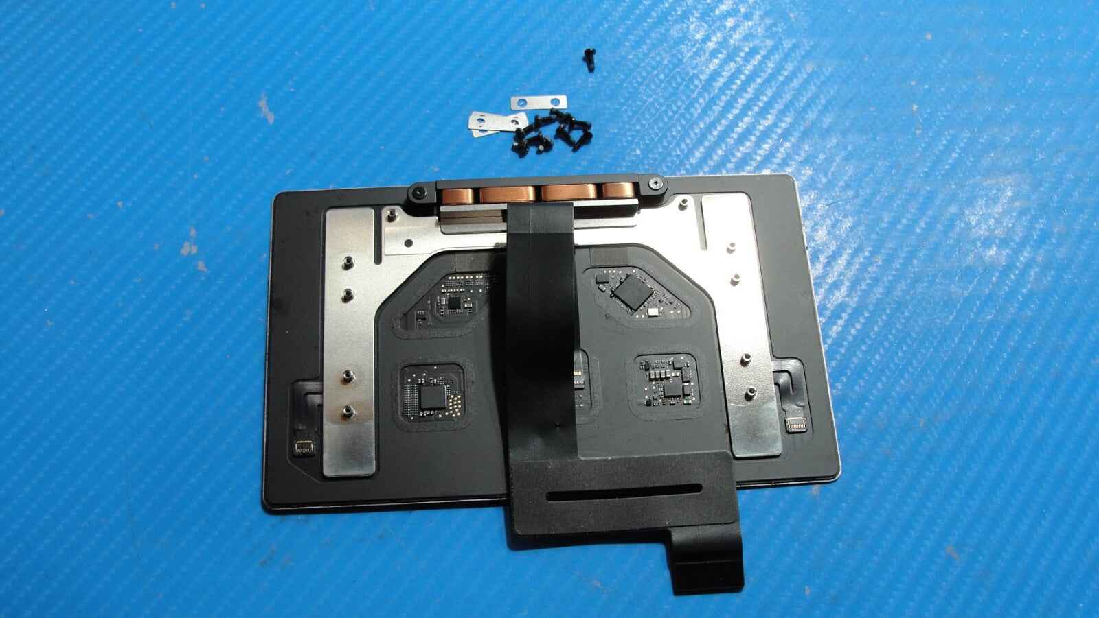 MacBook Pro A1989 13