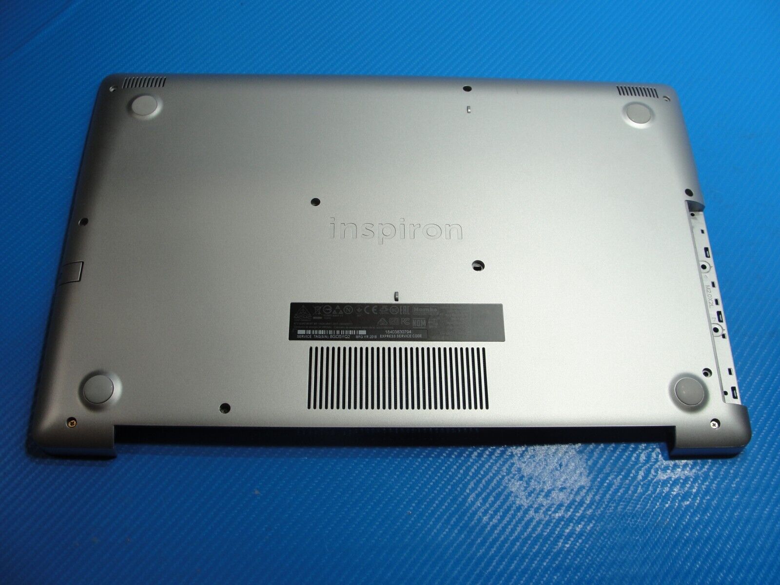 Dell Inspiron 15 5570 15.6