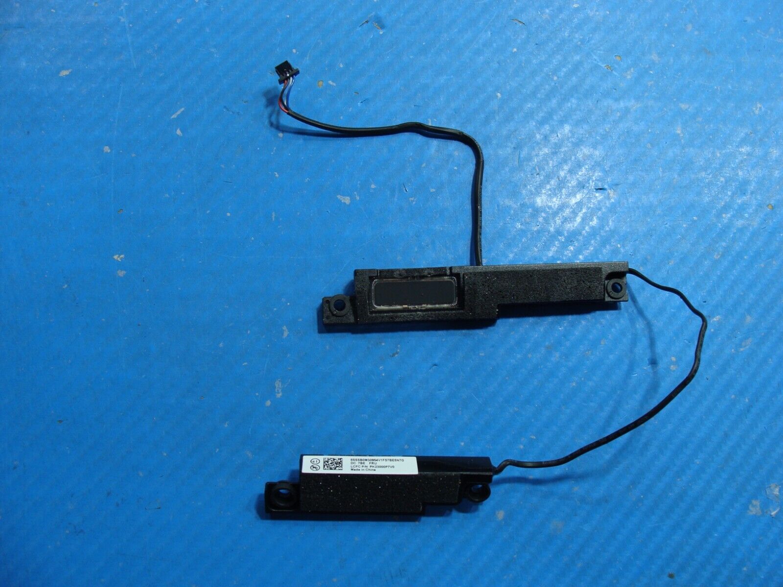 Lenovo ThinkPad 14” X1 Carbon 5th Gen OEM Left & Right Speaker Set PK23000P7V0