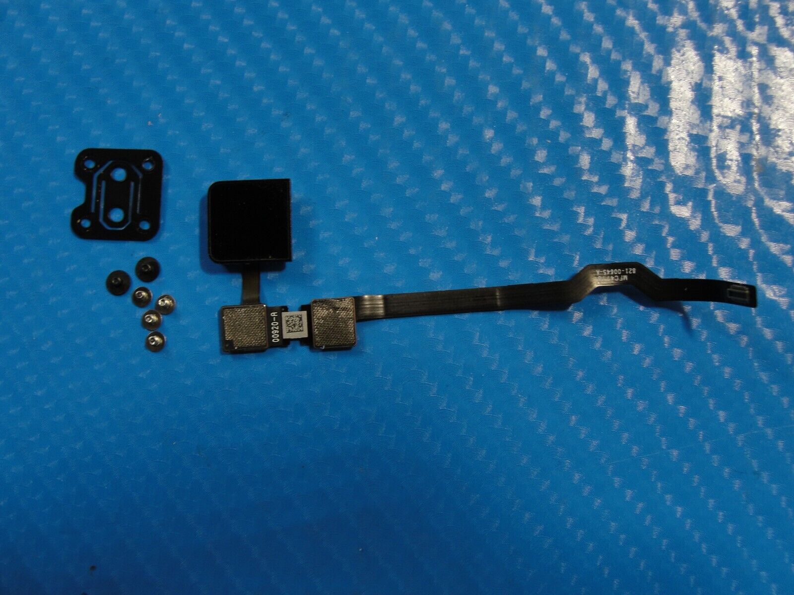 MacBook Pro A1990 15